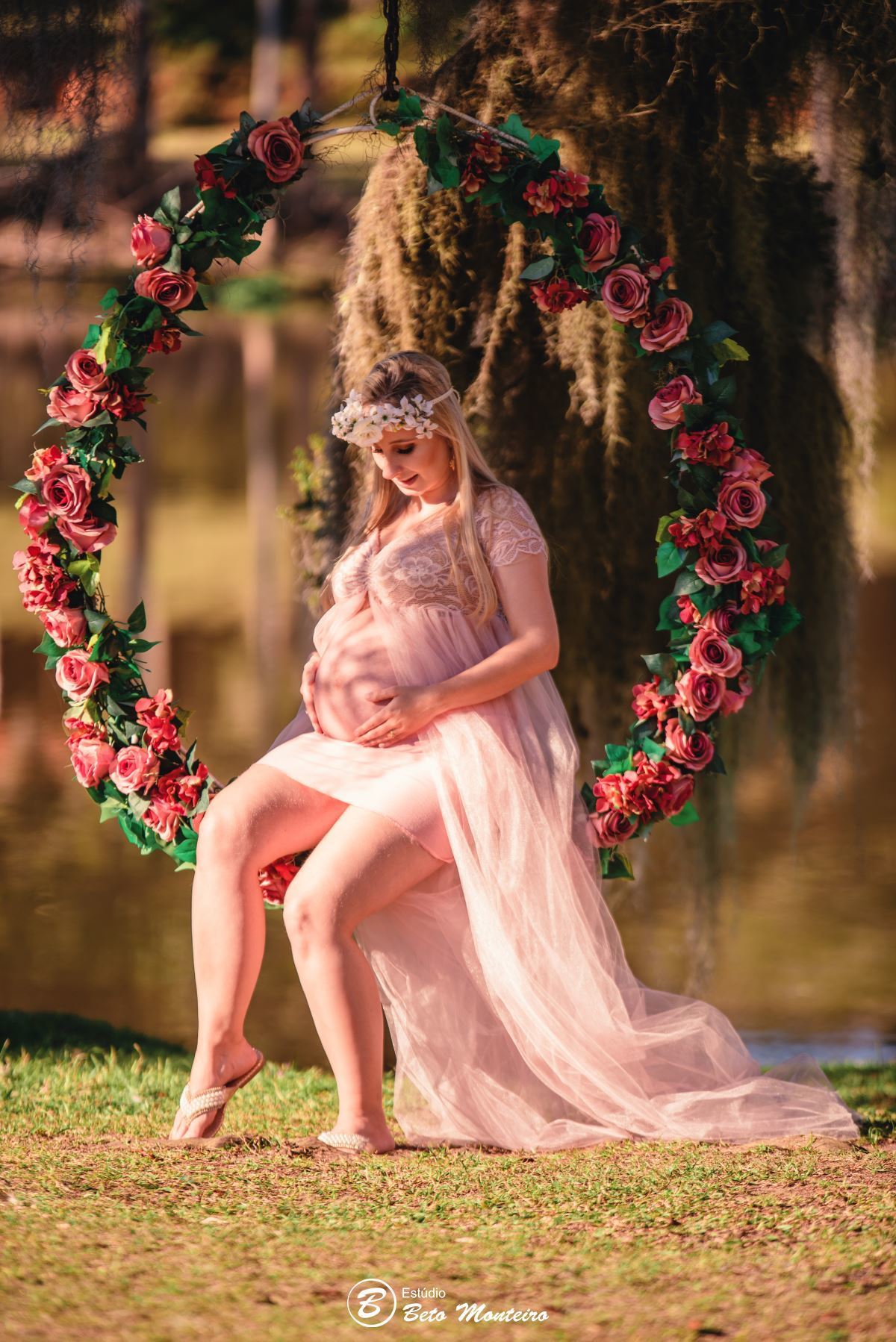 Book Gestante e Familia em Curitiba - Book gestante São José dos Pinhais - Book de gestante lifestyle - Fotos ao ar livre - Grávida - Gestação - Estudio Beto Monteiro - Chácara Ienkot - Fabi - Miguel - Fabiane Prociv