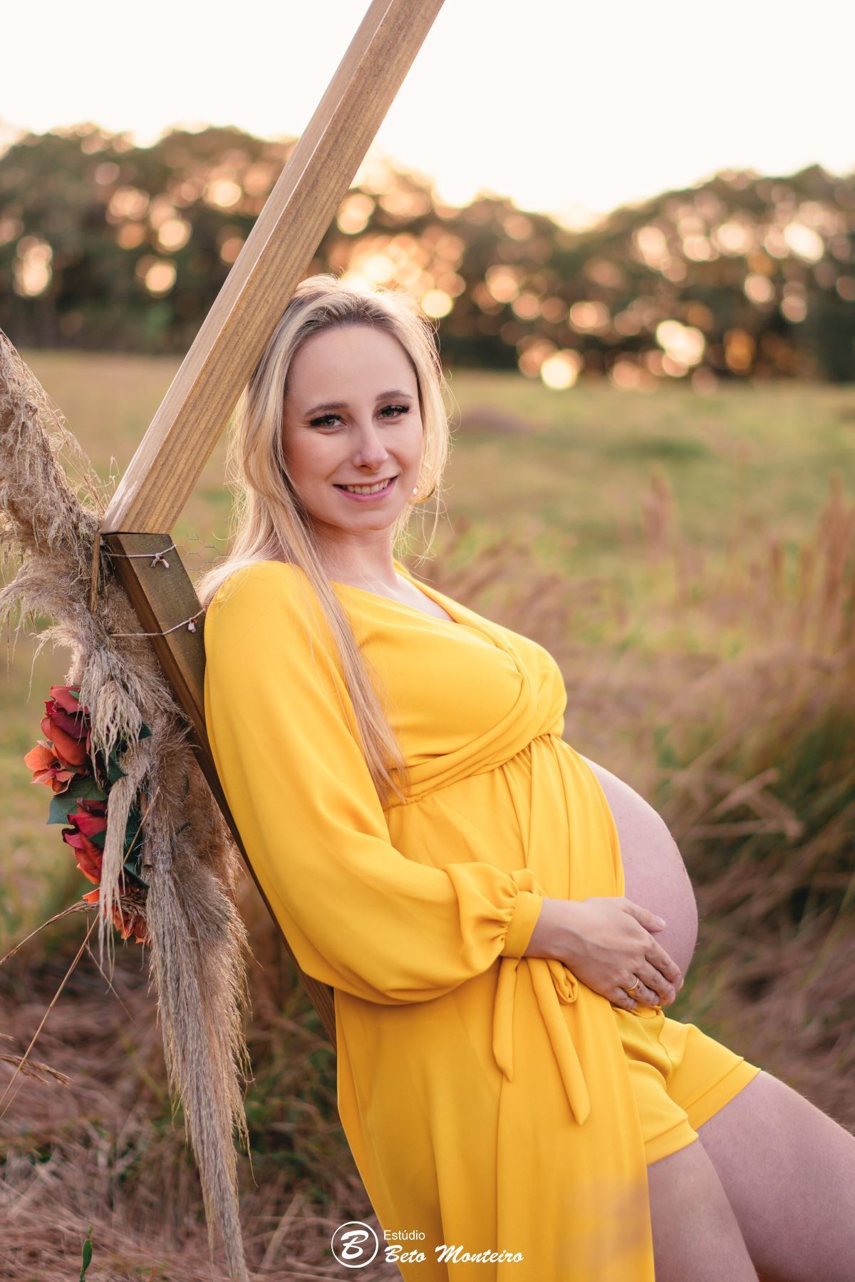 Book Gestante e Familia em Curitiba - Book gestante São José dos Pinhais - Book de gestante lifestyle - Fotos ao ar livre - Grávida - Gestação - Estudio Beto Monteiro - Chácara Ienkot - Fabi - Miguel - Fabiane Prociv