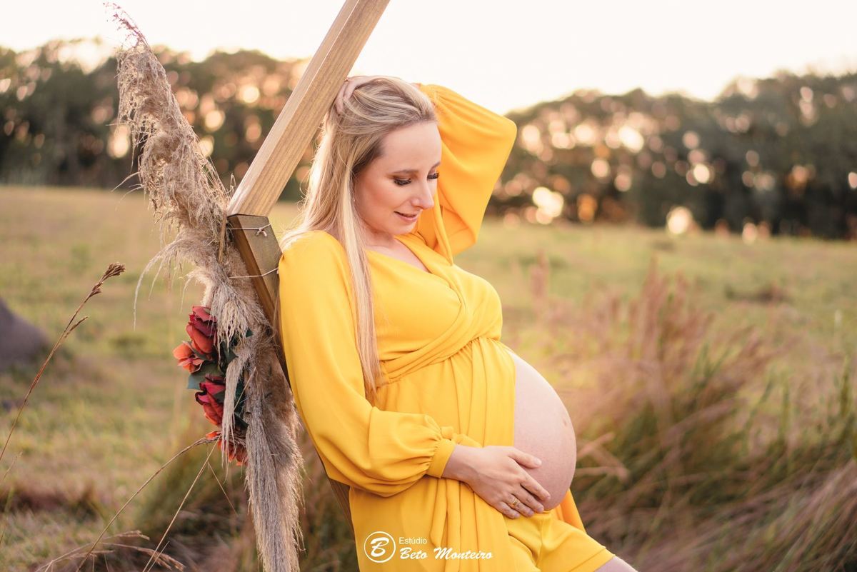 Book Gestante e Familia em Curitiba - Book gestante São José dos Pinhais - Book de gestante lifestyle - Fotos ao ar livre - Grávida - Gestação - Estudio Beto Monteiro - Chácara Ienkot - Fabi - Miguel - Fabiane Prociv