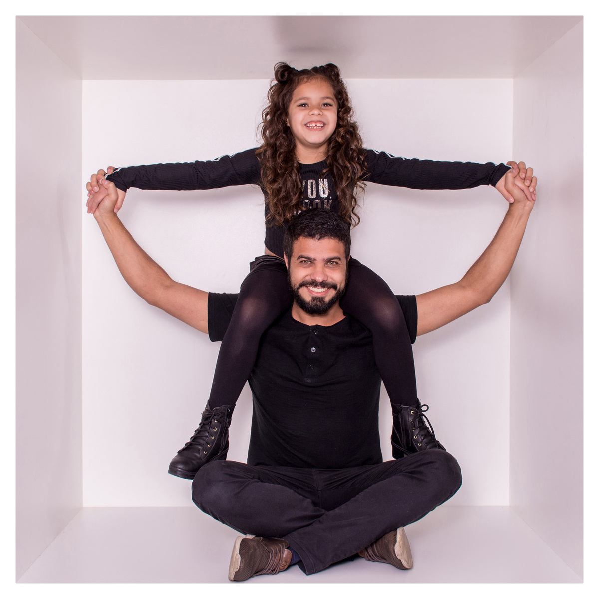 Mini ensaio dia dos pais - Sessão dia dos pais - Book de família - Sessão na caixa - Sessão dia dos pais Curitiba - Pai e filha - Pai e filho - Pai e filhos