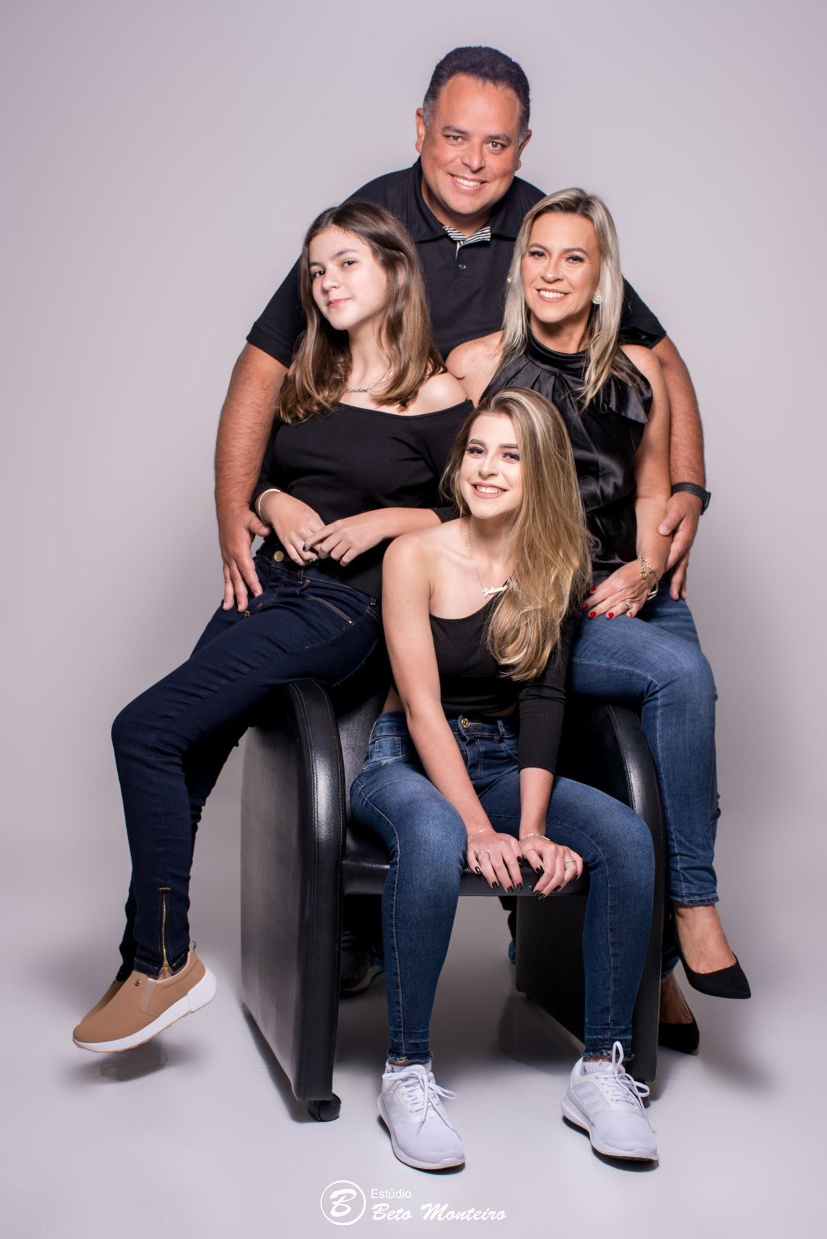 Aniversário de 15 anos - Foto e Filmagem - Debutante - Estúdio Beto Monteiro - Curitiba - fotografo de 15 anos - sessao de fotos - book de fotos - book de 15 anos - book de 15 anos em estúdio - fotografo - Juliane - book dos 15 - estúdio - fotógrafa