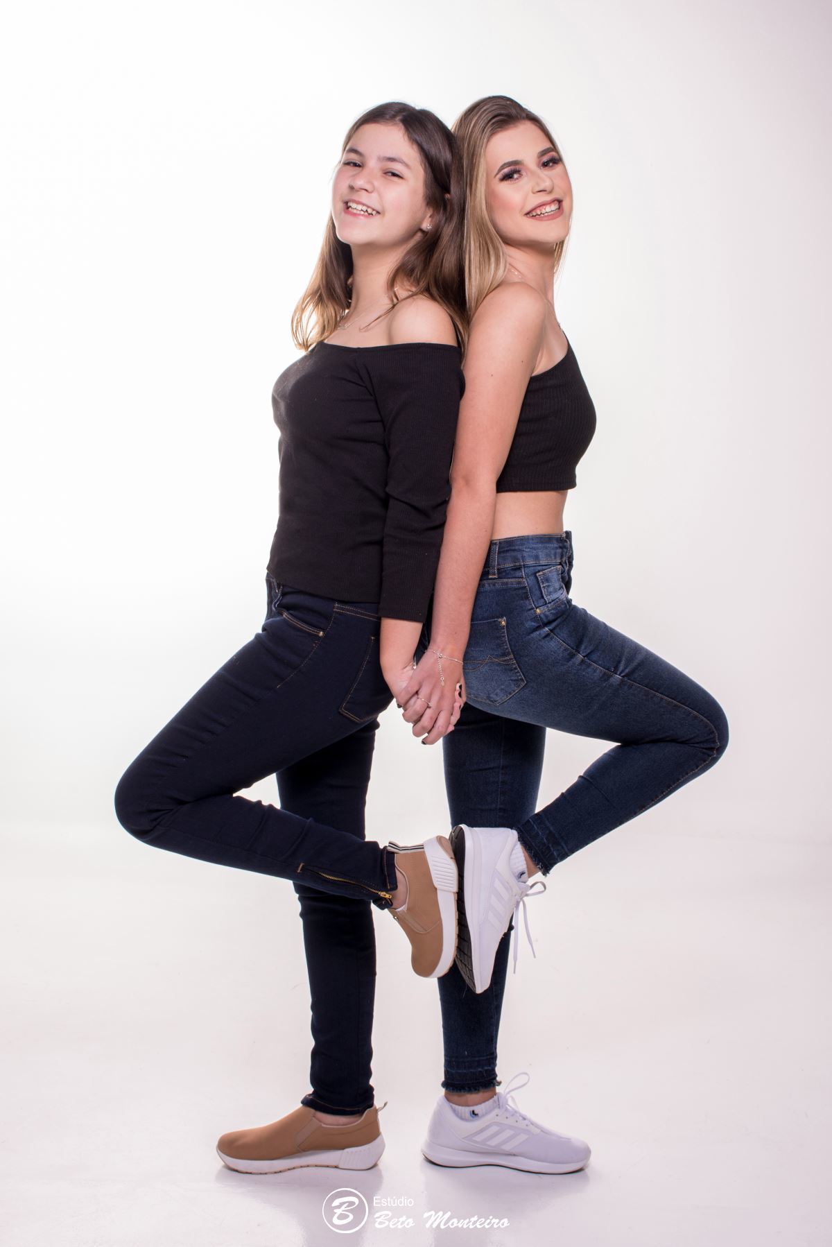 Aniversário de 15 anos - Foto e Filmagem - Debutante - Estúdio Beto Monteiro - Curitiba - fotografo de 15 anos - sessao de fotos - book de fotos - book de 15 anos - book de 15 anos em estúdio - fotografo - Juliane - book dos 15 - estúdio - fotógrafa