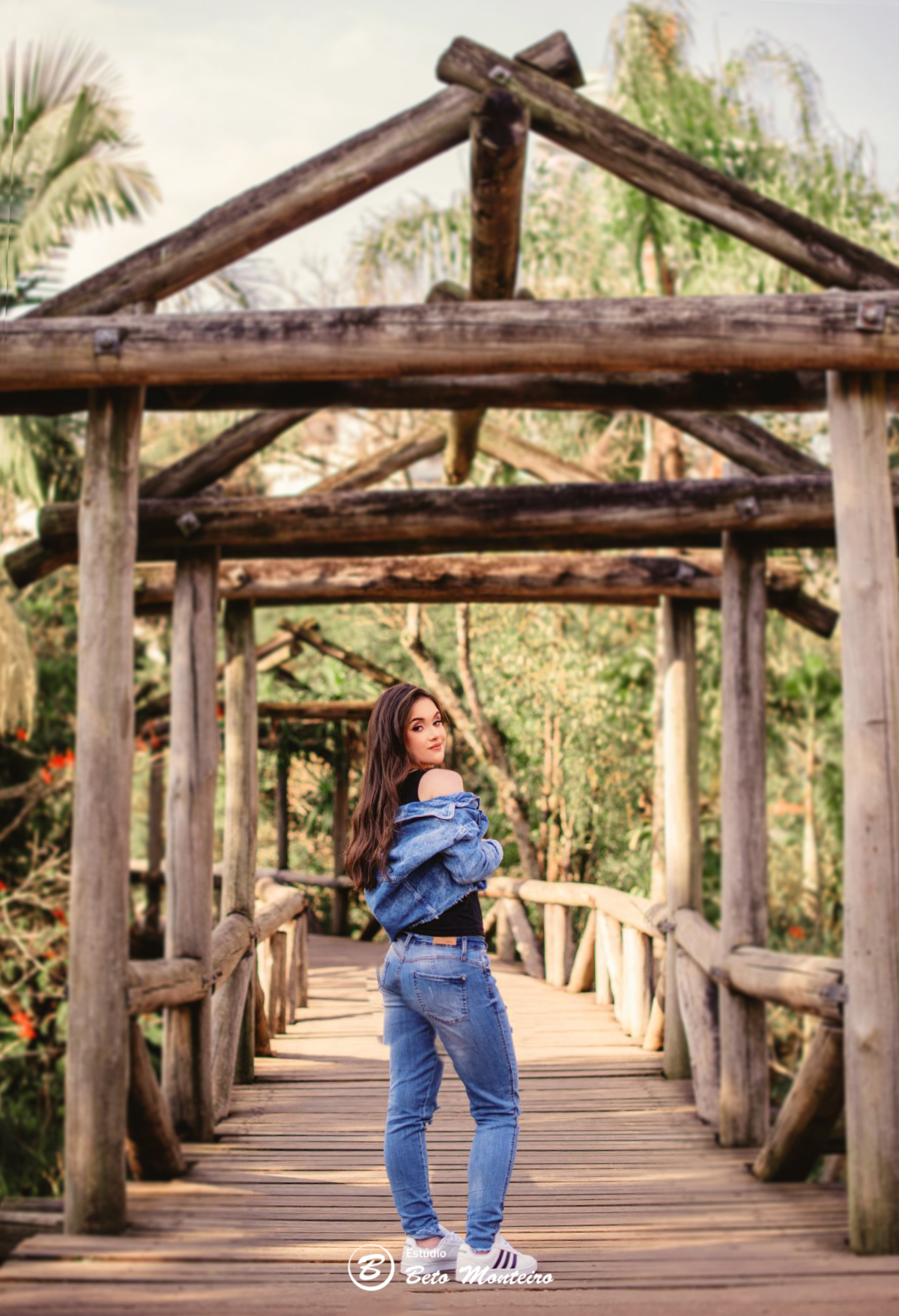 Aniversário de 15 anos - Foto e Filmagem - Debutante - Estúdio Beto Monteiro - Curitiba - fotografo de 15 anos - Jardim Botânico - book de fotos - book de 15 anos - book de 15 anos externo - fotografo - Mariana - book dos 15 - estúdio - fotógrafa