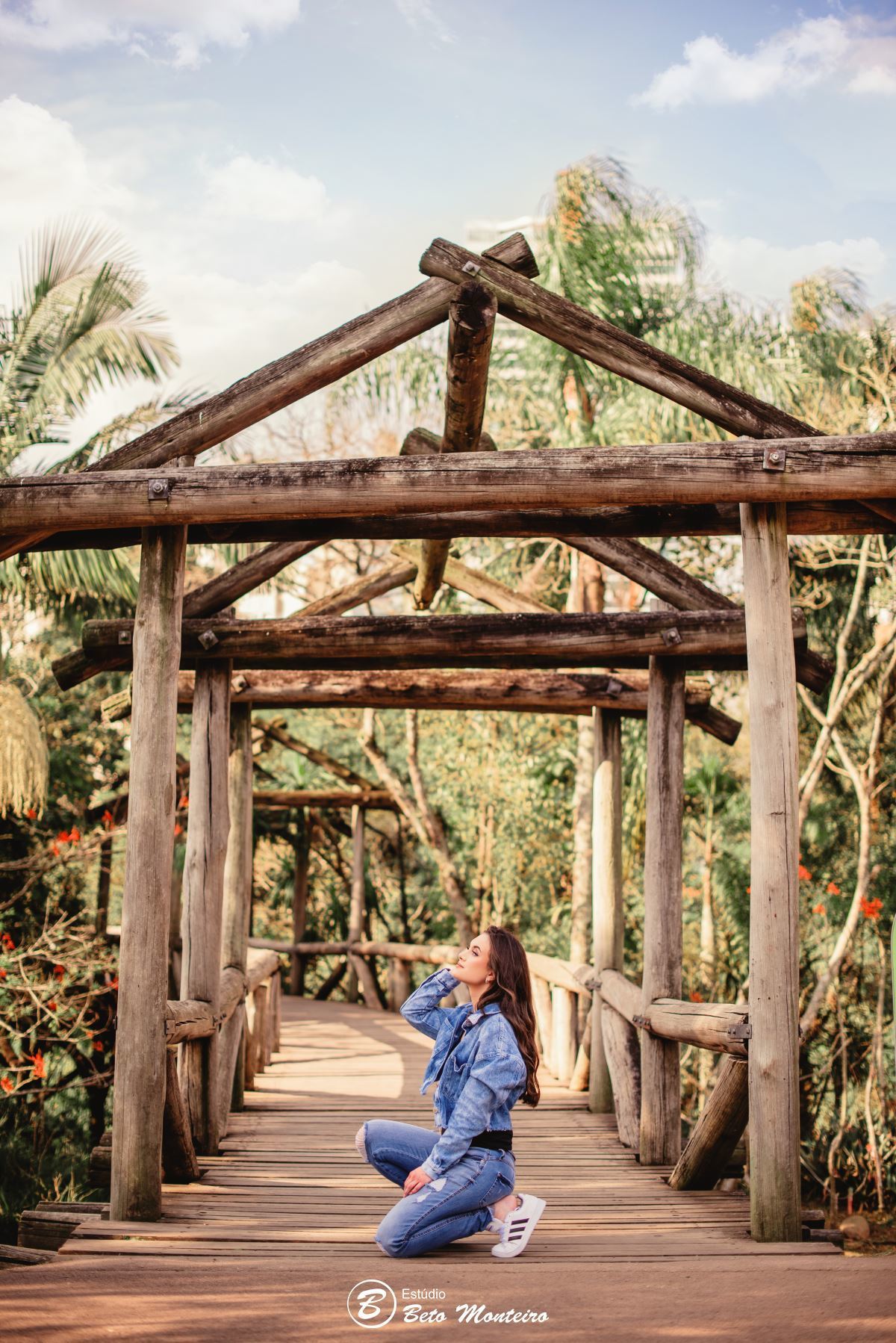 Aniversário de 15 anos - Foto e Filmagem - Debutante - Estúdio Beto Monteiro - Curitiba - fotografo de 15 anos - Jardim Botânico - book de fotos - book de 15 anos - book de 15 anos externo - fotografo - Mariana - book dos 15 - estúdio - fotógrafa