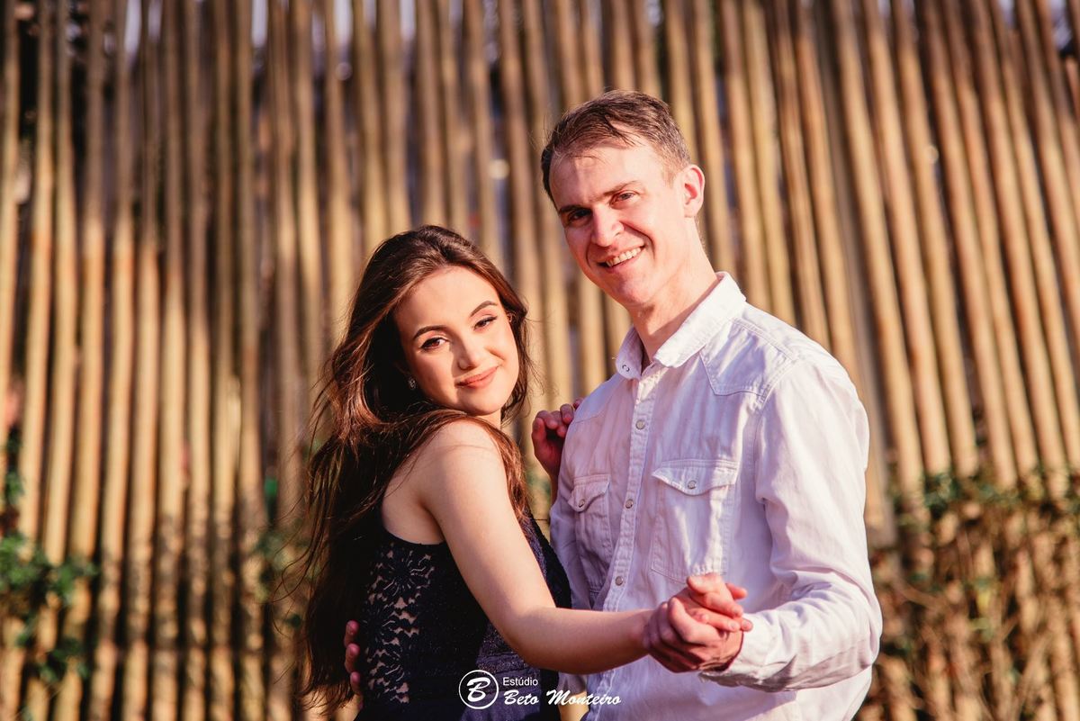 Aniversário de 15 anos - Foto e Filmagem - Debutante - Estúdio Beto Monteiro - Curitiba - fotografo de 15 anos - Jardim Botânico - book de fotos - book de 15 anos - book de 15 anos externo - fotografo - Mariana - book dos 15 - estúdio - fotógrafa