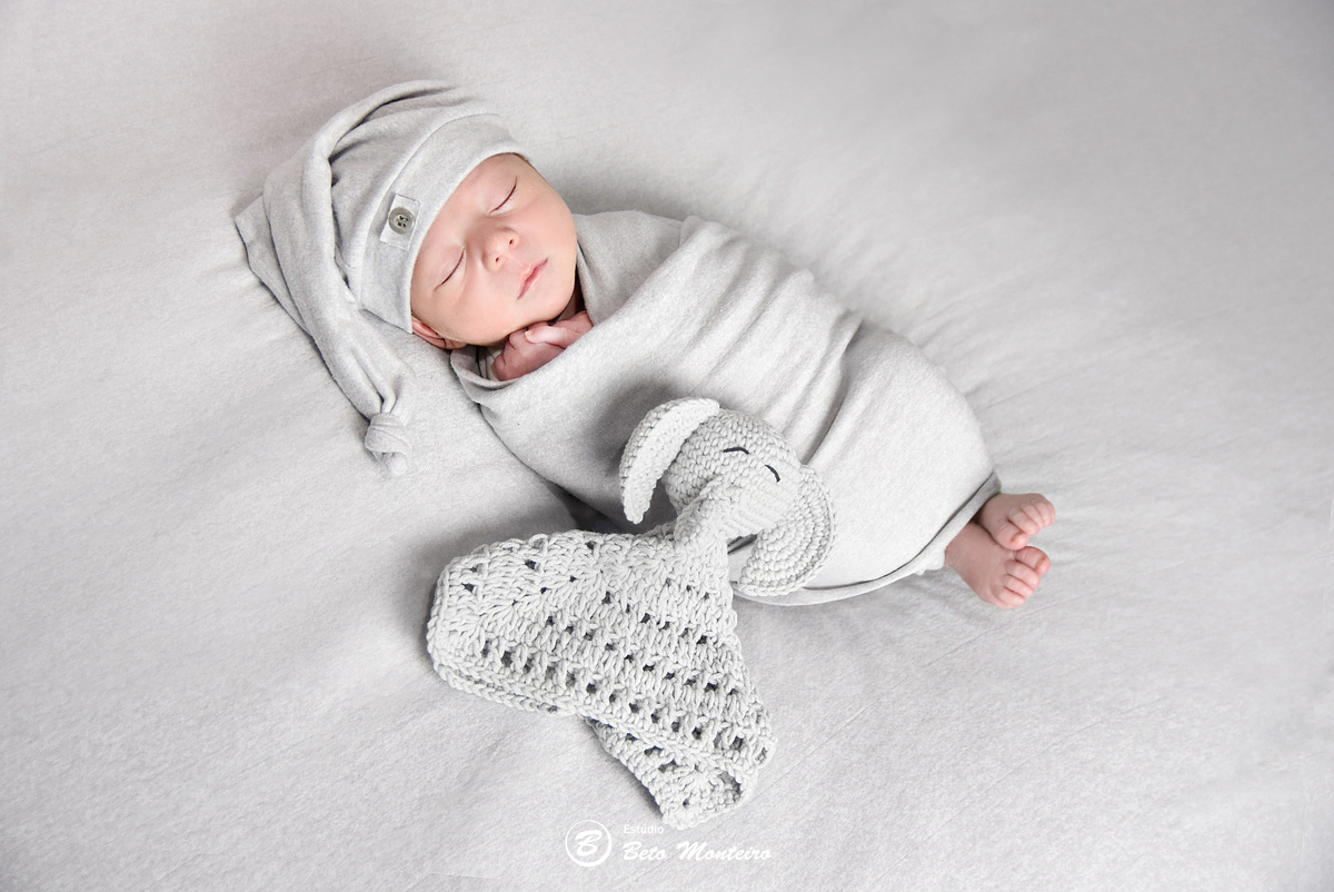 Book fotográfico New Born - Book de fotos - Book New Born - book newborn - Book de Recém-nascido - Book de Bebê - newborn menino - Estúdio Beto Monteiro - Curitiba - Caio Eduardo - Juliana
