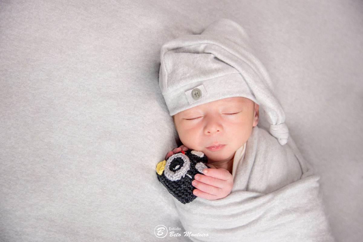 Book fotográfico New Born - Book de fotos - Book New Born - book newborn - Book de Recém-nascido - Book de Bebê - newborn menino - Estúdio Beto Monteiro - Curitiba - Caio Eduardo - Juliana