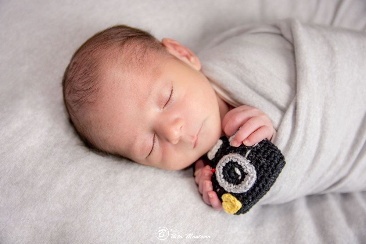 Book fotográfico New Born - Book de fotos - Book New Born - book newborn - Book de Recém-nascido - Book de Bebê - newborn menino - Estúdio Beto Monteiro - Curitiba - Caio Eduardo - Juliana