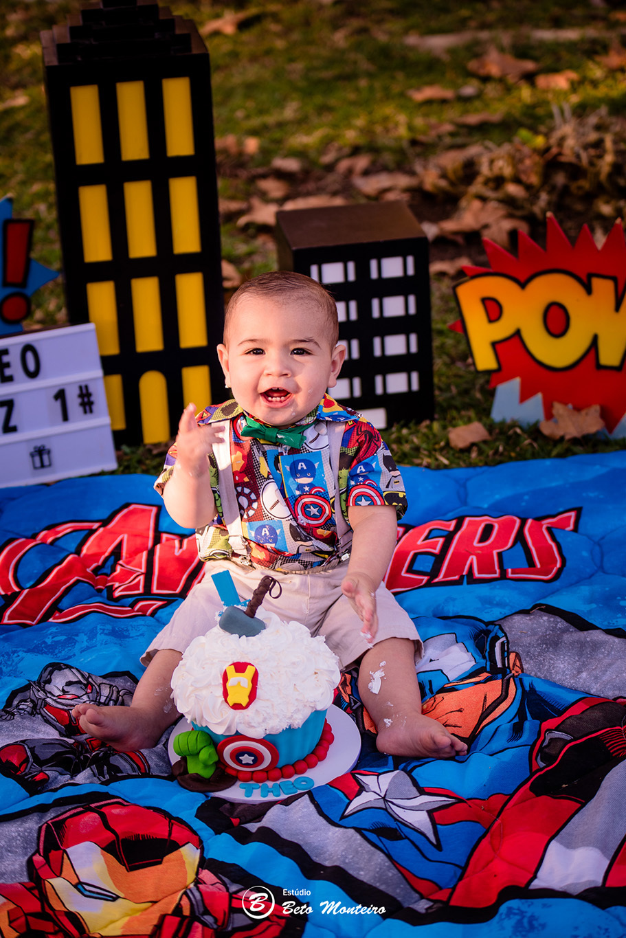 Smash the cake avengers - Smash the cake dos vingadores - Book fotográfico Smash the cake - Book de fotos - Book Smash the cake - Book Cake Smash - Book Fruit Smash - Book Smash the fruit - Book de Bebê - Estúdio Beto Monteiro - Curitiba