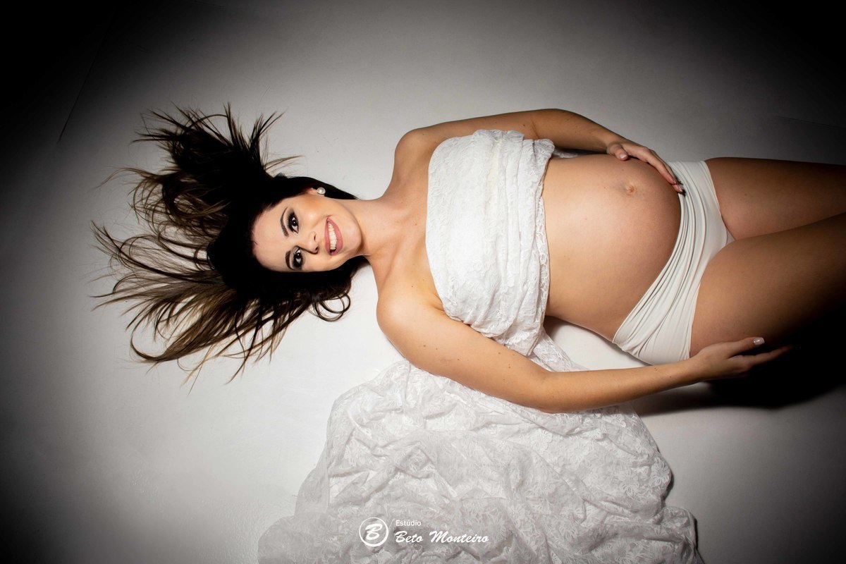 Book fotografico de Gestante - Book de fotos - Book Gestante - Book Grávida - Book Gestacional - Sessão de gravida - Sessão de gestante - Estúdio Beto Monteiro - Curitiba