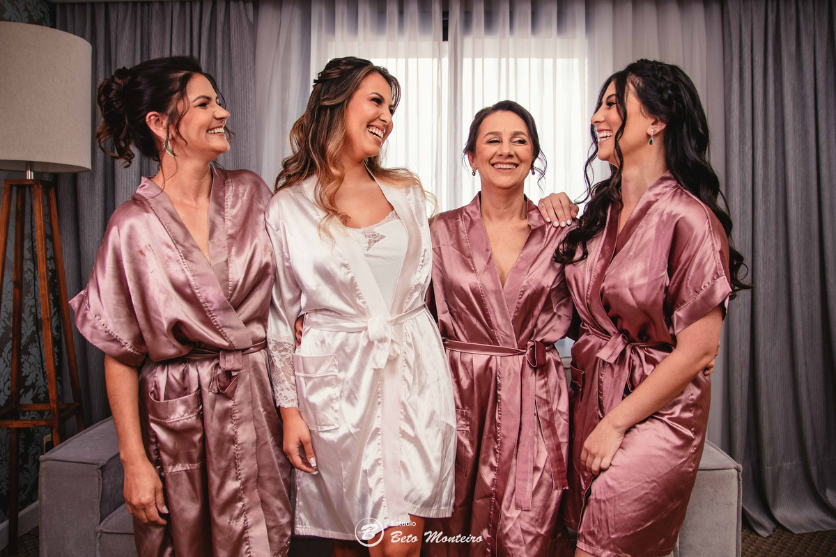 fotografo de casamento - videos de casamento - filmagem - casamento - cinegrafista - filmmaker - wedding - produtora - curitiba - estudio beto monteiro - casal - pre wedding - beatriz e marcos - Igreja Bom Jesus do Cabral - Indra Catering - CA eventos