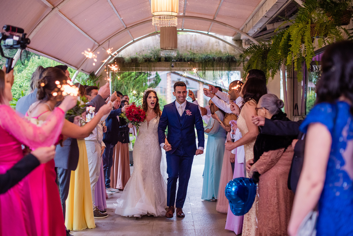 fotografo de casamento - videos de casamento - filmagem - casamento - cinegrafista - filmmaker - wedding - produtora - curitiba - estudio beto monteiro - casal - pre wedding - maya e jhonatan - vale silvestre - ricardo rp celebrante