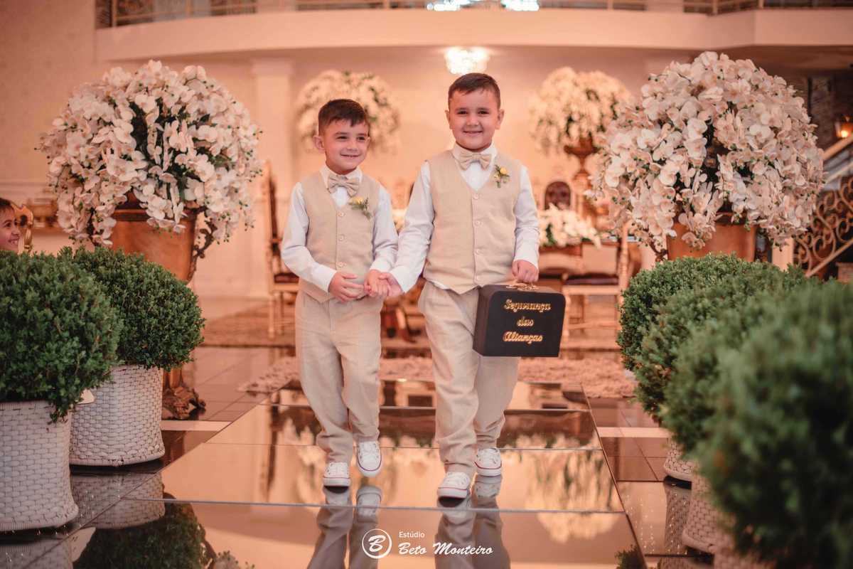 fotografo de casamento - videos de casamento - filmagem - casamento - cinegrafista - filmmaker - wedding - produtora - curitiba - estudio beto monteiro - casal - pre wedding - djnifer e julio - castello reale - lac eventos - luan 