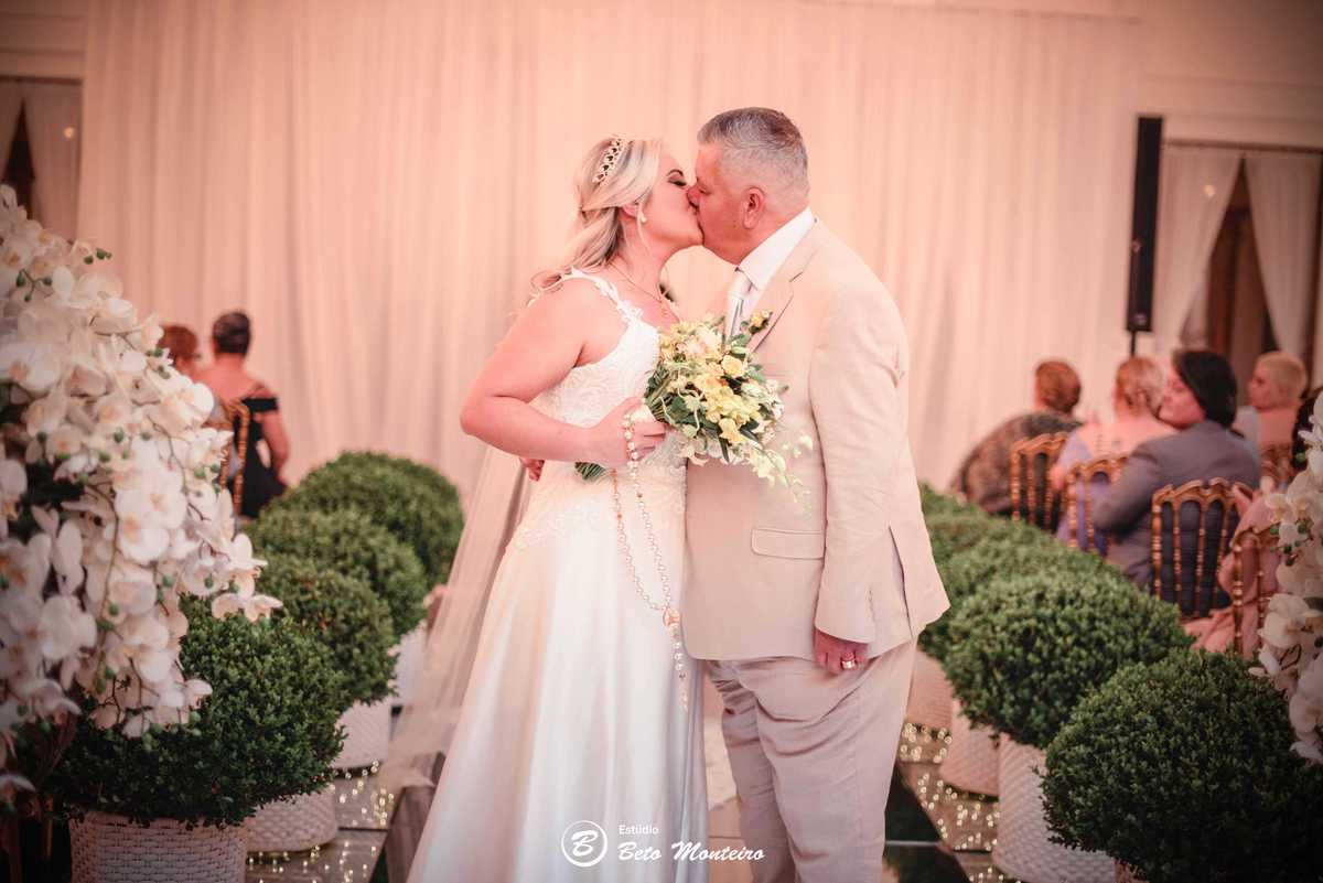 fotografo de casamento - videos de casamento - filmagem - casamento - cinegrafista - filmmaker - wedding - produtora - curitiba - estudio beto monteiro - casal - pre wedding - djnifer e julio - castello reale - lac eventos - luan 