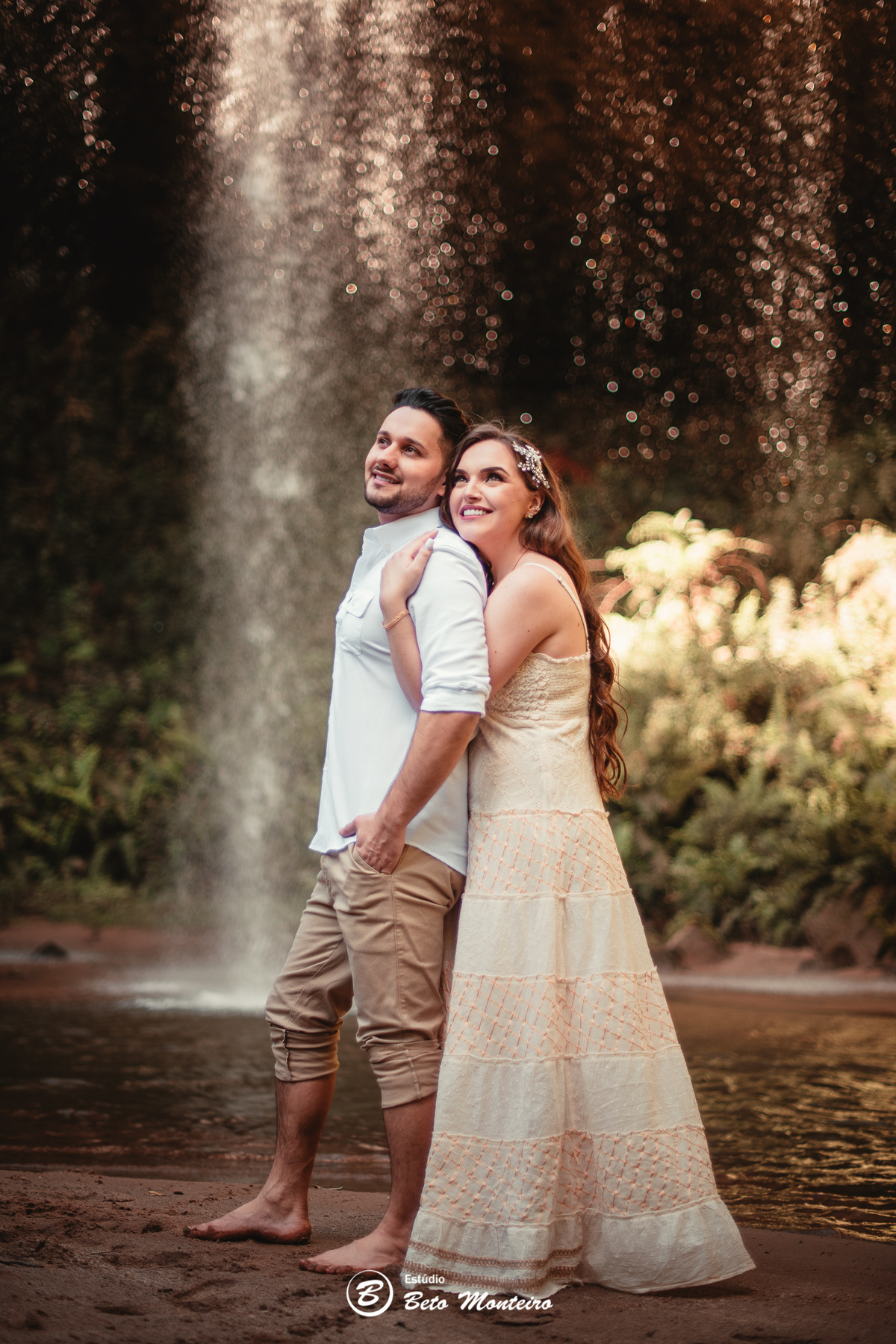 fotografo de casamento - videos de casamento - filmagem - casamento - cinegrafista - filmmaker - wedding - produtora - curitiba - estudio beto monteiro - casal - pre wedding - millena e anderson - plantação trigo - espaço do campo - por do sol - cachoeira