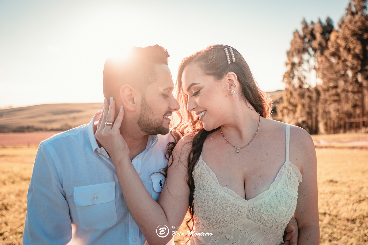 fotografo de casamento - videos de casamento - filmagem - casamento - cinegrafista - filmmaker - wedding - produtora - curitiba - estudio beto monteiro - casal - pre wedding - millena e anderson - plantação trigo - espaço do campo - por do sol - cachoeira