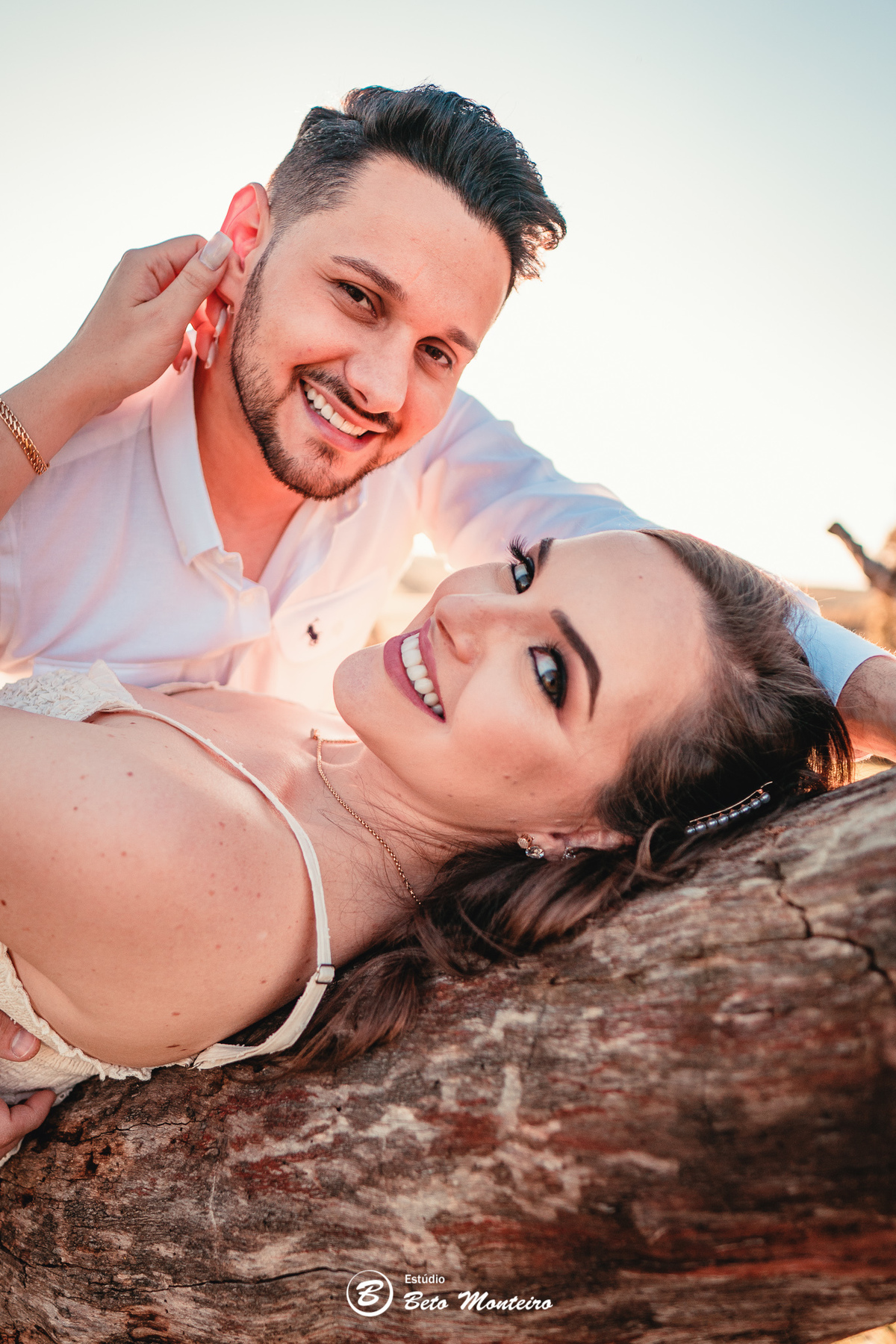 fotografo de casamento - videos de casamento - filmagem - casamento - cinegrafista - filmmaker - wedding - produtora - curitiba - estudio beto monteiro - casal - pre wedding - millena e anderson - plantação trigo - espaço do campo - por do sol - cachoeira