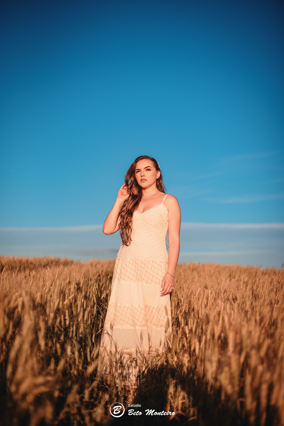 fotografo de casamento - videos de casamento - filmagem - casamento - cinegrafista - filmmaker - wedding - produtora - curitiba - estudio beto monteiro - casal - pre wedding - millena e anderson - plantação trigo - espaço do campo - por do sol - cachoeira