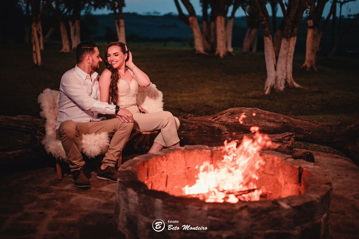 fotografo de casamento - videos de casamento - filmagem - casamento - cinegrafista - filmmaker - wedding - produtora - curitiba - estudio beto monteiro - casal - pre wedding - millena e anderson - plantação trigo - espaço do campo - por do sol - cachoeira