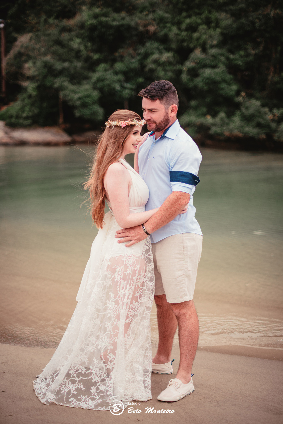 fotografo de casamento - videos de casamento - filmagem - casamento - cinegrafista - filmmaker - wedding - produtora - curitiba - estudio beto monteiro - casal - pre wedding - camila e toni - bombinhas - pet - cachorrinho - praia  - mar - vestido branco