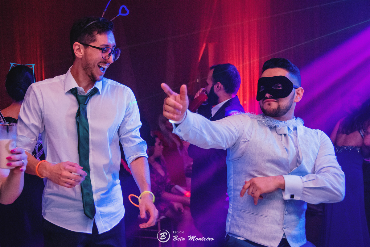 fotografo de casamento - videos de casamento - filmagem - casamento - cinegrafista - filmmaker - wedding - produtora - curitiba - estudio beto monteiro - casal - pre wedding - millena e anderson - garibaldi - catedral - melissa campano - mari cerimonial