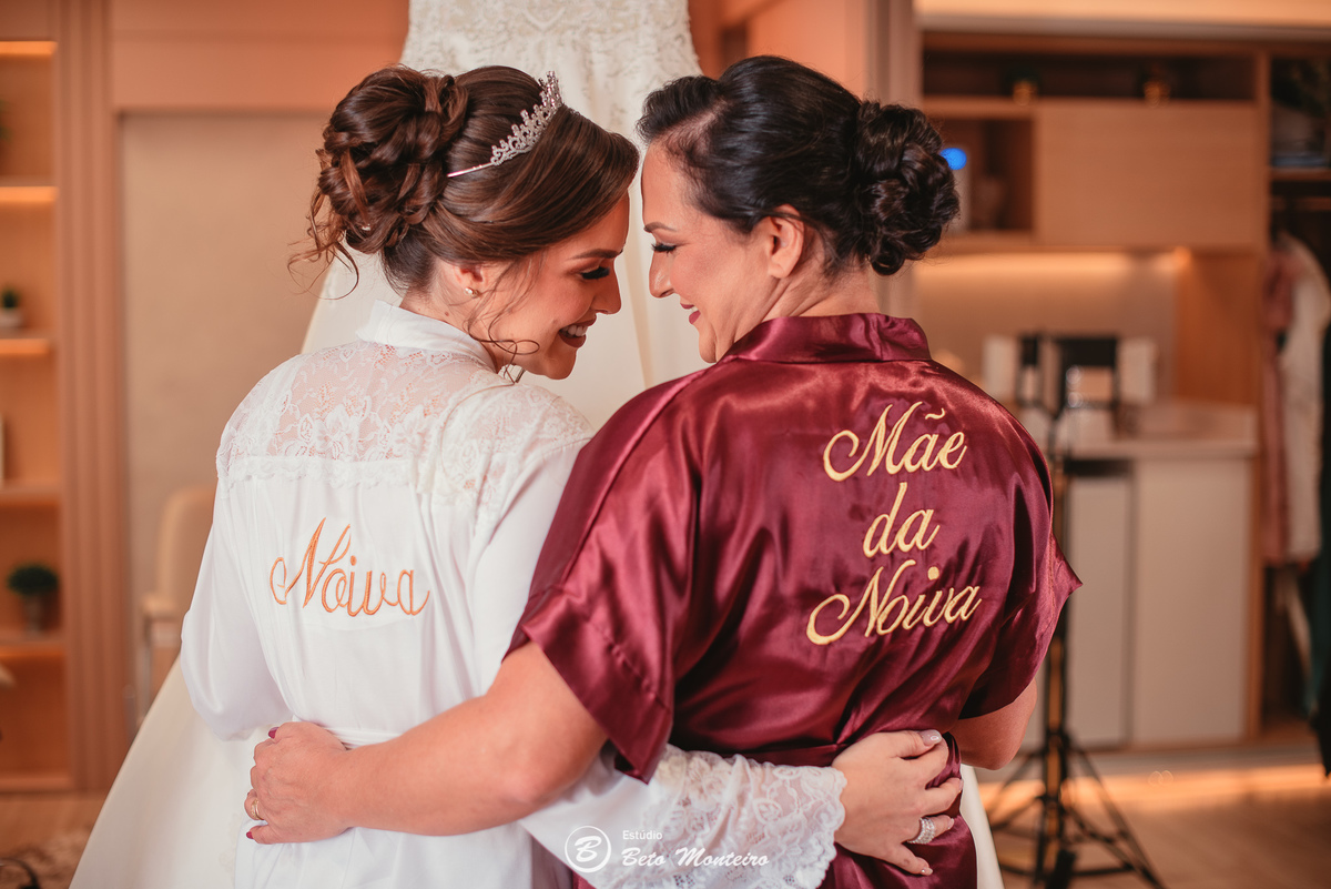 fotografo de casamento - videos de casamento - filmagem - casamento - cinegrafista - filmmaker - wedding - produtora - curitiba - estudio beto monteiro - casal - pre wedding - millena e anderson - garibaldi - catedral - melissa campano - mari cerimonial