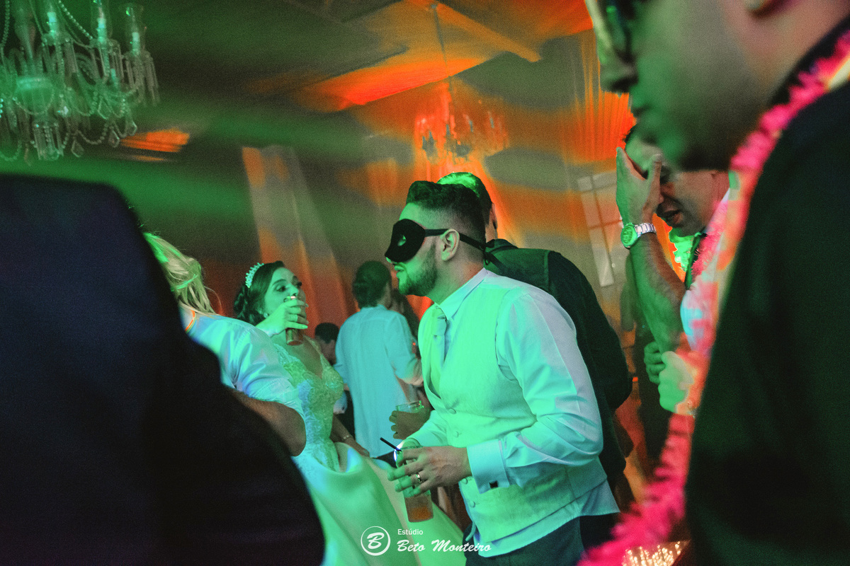 fotografo de casamento - videos de casamento - filmagem - casamento - cinegrafista - filmmaker - wedding - produtora - curitiba - estudio beto monteiro - casal - pre wedding - millena e anderson - garibaldi - catedral - melissa campano - mari cerimonial