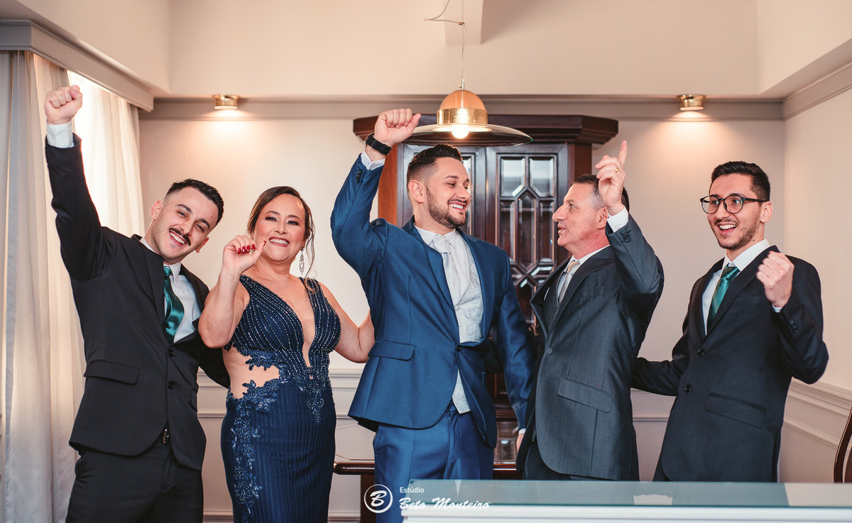 fotografo de casamento - videos de casamento - filmagem - casamento - cinegrafista - filmmaker - wedding - produtora - curitiba - estudio beto monteiro - casal - pre wedding - millena e anderson - garibaldi - catedral - melissa campano - mari cerimonial