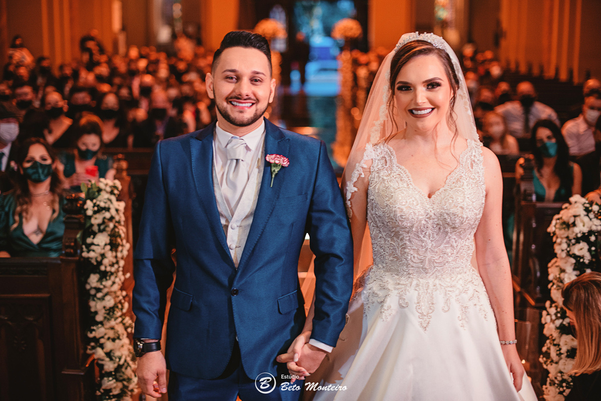 fotografo de casamento - videos de casamento - filmagem - casamento - cinegrafista - filmmaker - wedding - produtora - curitiba - estudio beto monteiro - casal - pre wedding - millena e anderson - garibaldi - catedral - melissa campano - mari cerimonial