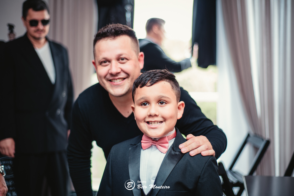 fotografo de casamento - videos de casamento - filmagem - casamento - cinegrafista - filmmaker - wedding - produtora - curitiba - estudio beto monteiro - casal - pre wedding - franciele e jefferson - fran - chacara ienkot - igreja ucraniana - pamela dell