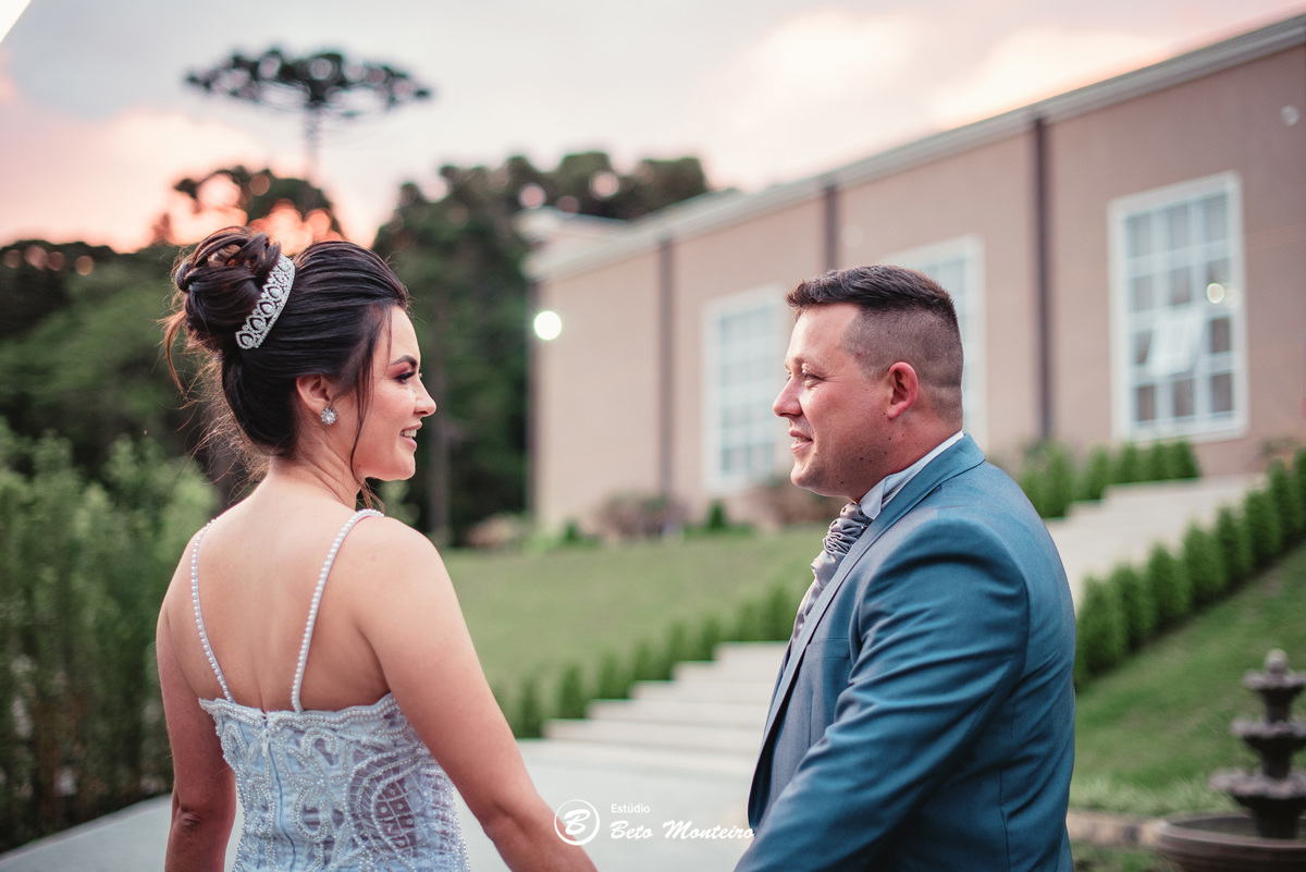 fotografo de casamento - videos de casamento - filmagem - casamento - cinegrafista - filmmaker - wedding - produtora - curitiba - estudio beto monteiro - casal - pre wedding - franciele e jefferson - fran - chacara ienkot - igreja ucraniana - pamela dell