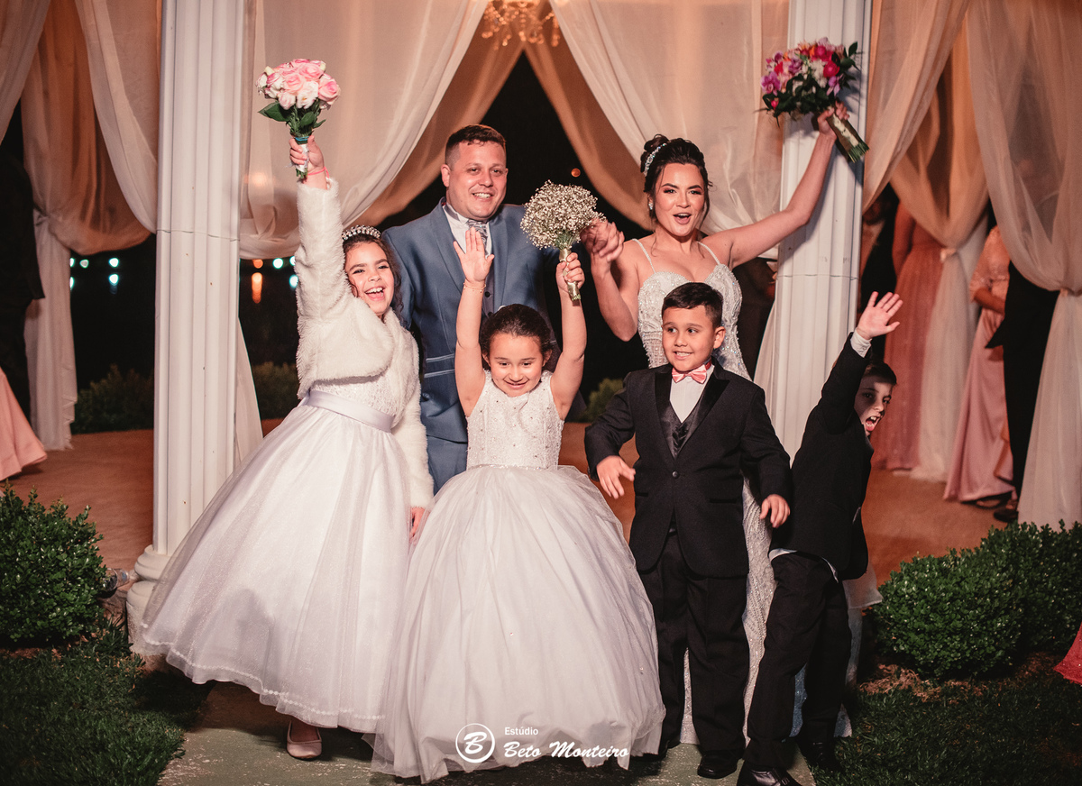 fotografo de casamento - videos de casamento - filmagem - casamento - cinegrafista - filmmaker - wedding - produtora - curitiba - estudio beto monteiro - casal - pre wedding - franciele e jefferson - fran - chacara ienkot - igreja ucraniana - pamela dell