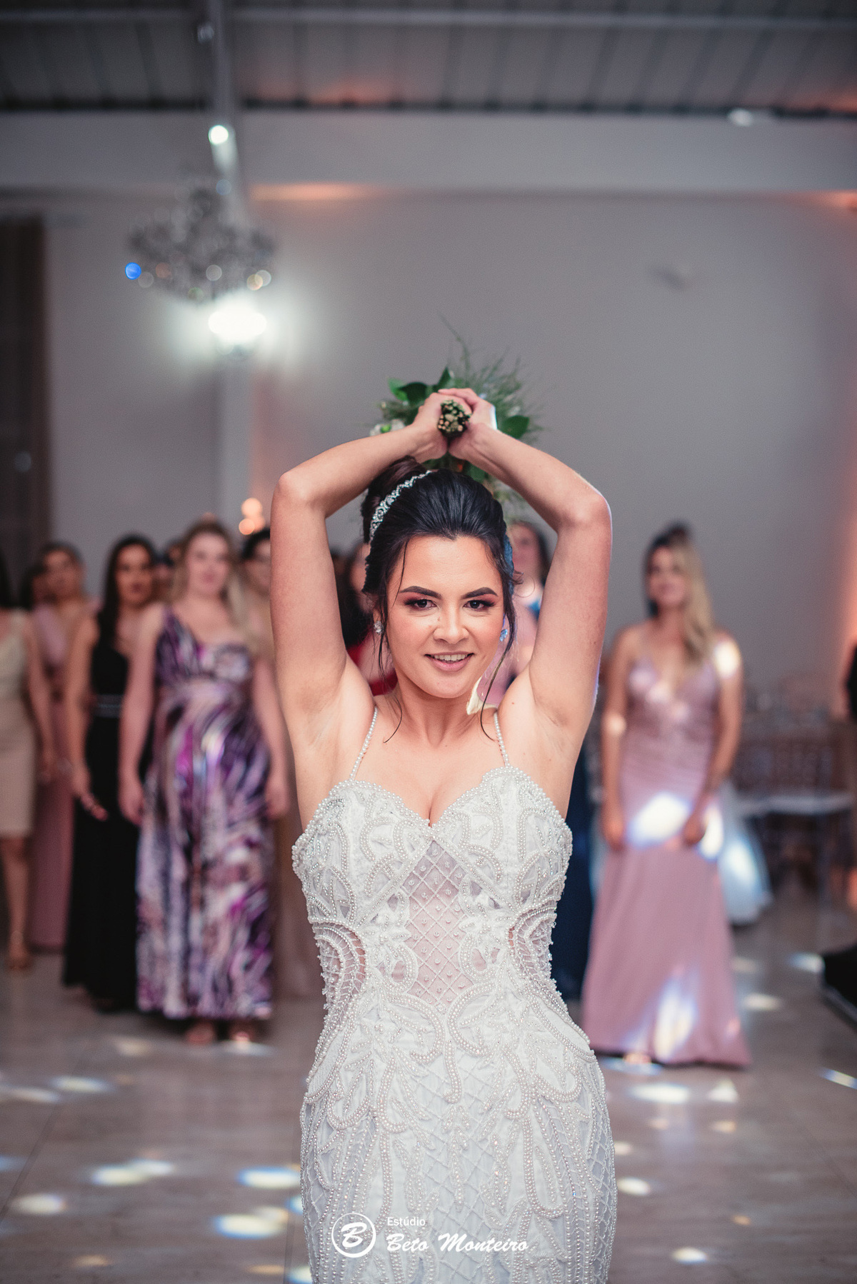 fotografo de casamento - videos de casamento - filmagem - casamento - cinegrafista - filmmaker - wedding - produtora - curitiba - estudio beto monteiro - casal - pre wedding - franciele e jefferson - fran - chacara ienkot - igreja ucraniana - pamela dell