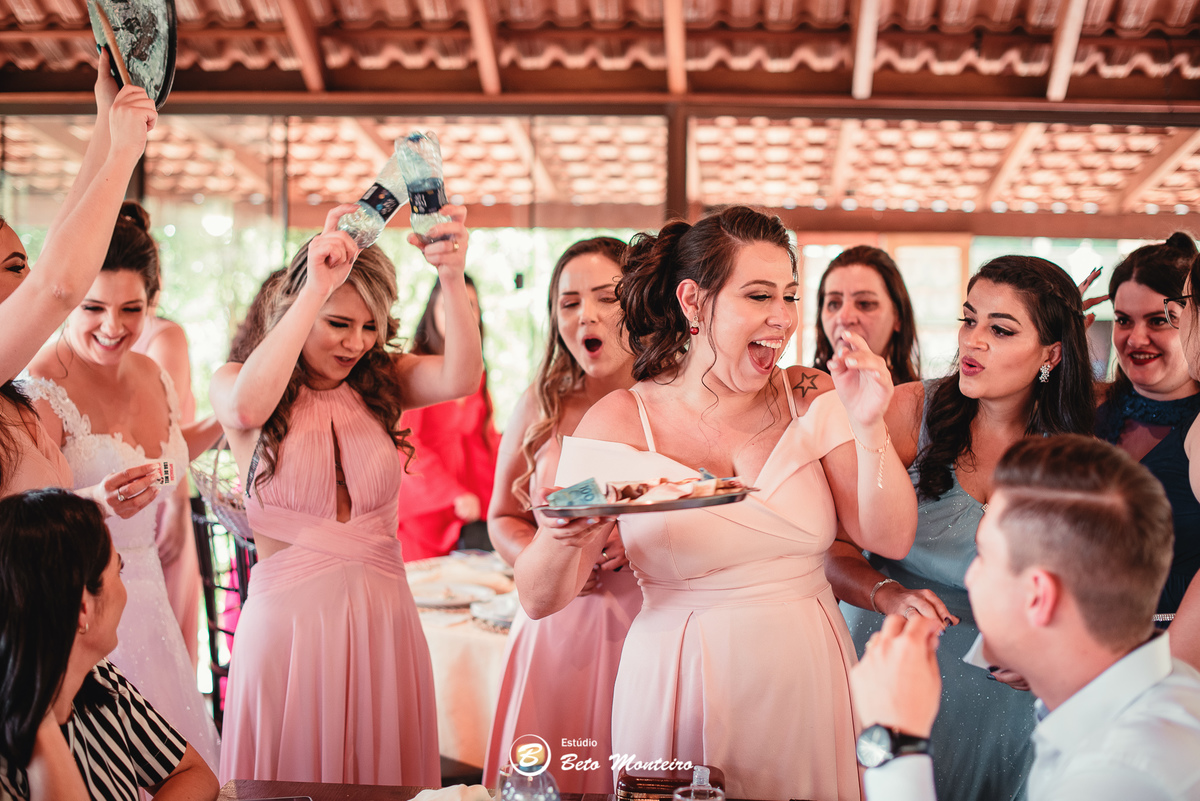 fotografo de casamento - videos de casamento - filmagem - casamento - cinegrafista - filmmaker - wedding - produtora - curitiba - estudio beto monteiro - casal - pre wedding - estephany e jefferson - chacara do rocio - tim tim - igreja sao francisco xavie