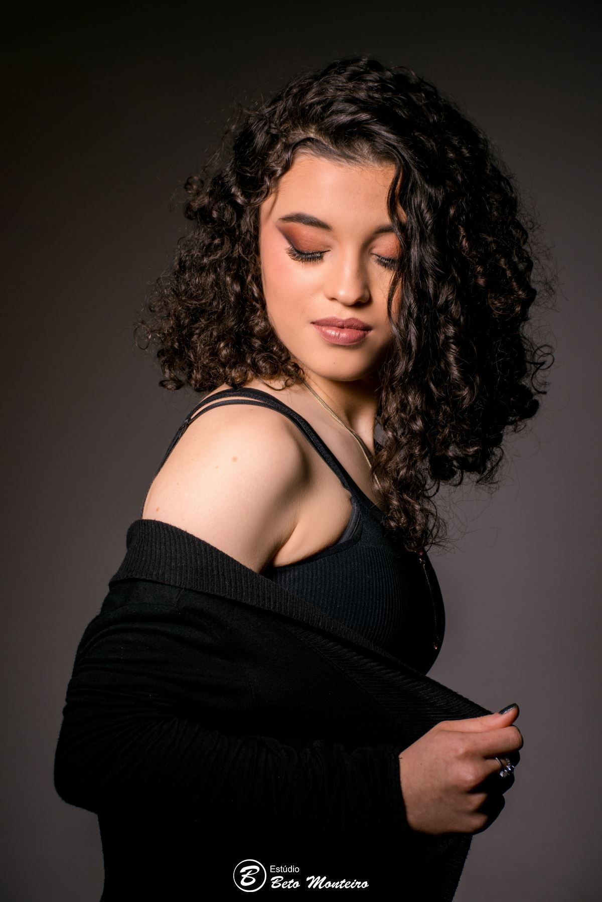 Aniversário de 15 anos - Foto e Filmagem - Debutante - Estúdio Beto Monteiro - Curitiba - fotografo de 15 anos - Jardim Botânico - book de fotos - book de 15 anos - fotografo - Elisa - book dos 15 - estúdio - fotógrafa - book interno