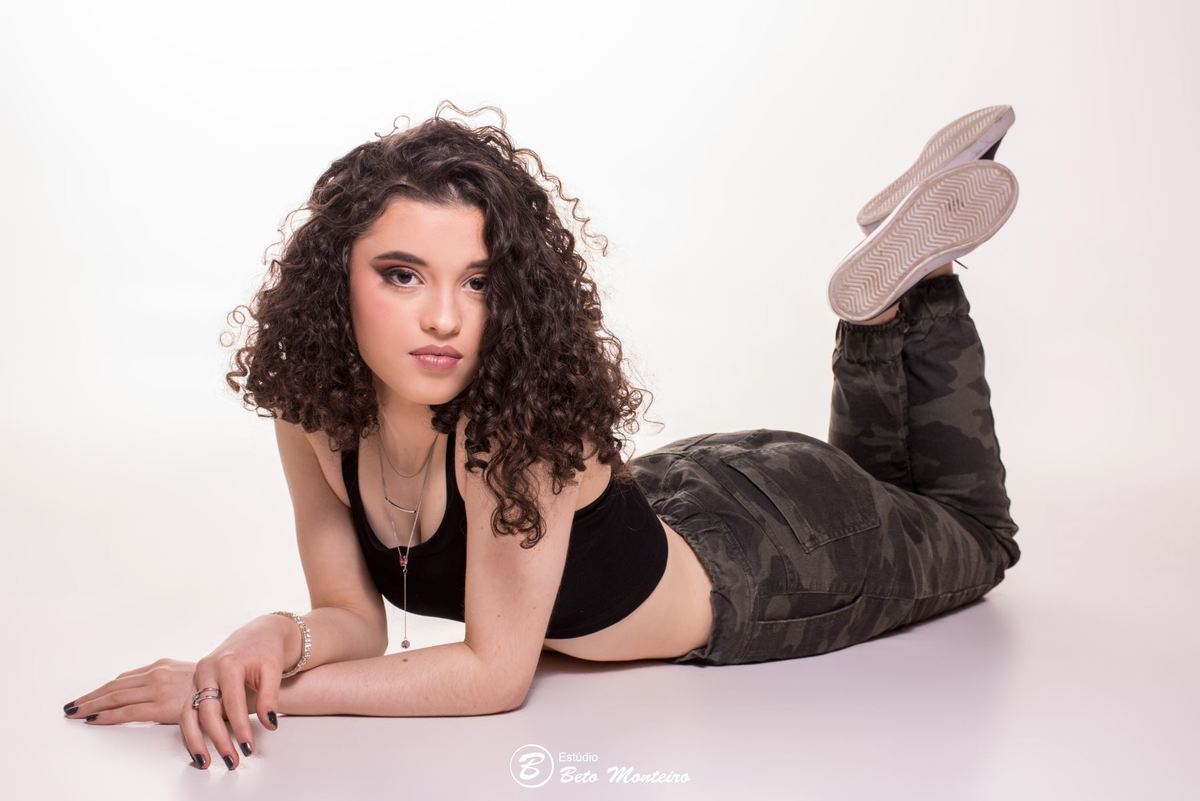 Aniversário de 15 anos - Foto e Filmagem - Debutante - Estúdio Beto Monteiro - Curitiba - fotografo de 15 anos - Jardim Botânico - book de fotos - book de 15 anos - fotografo - Elisa - book dos 15 - estúdio - fotógrafa - book interno