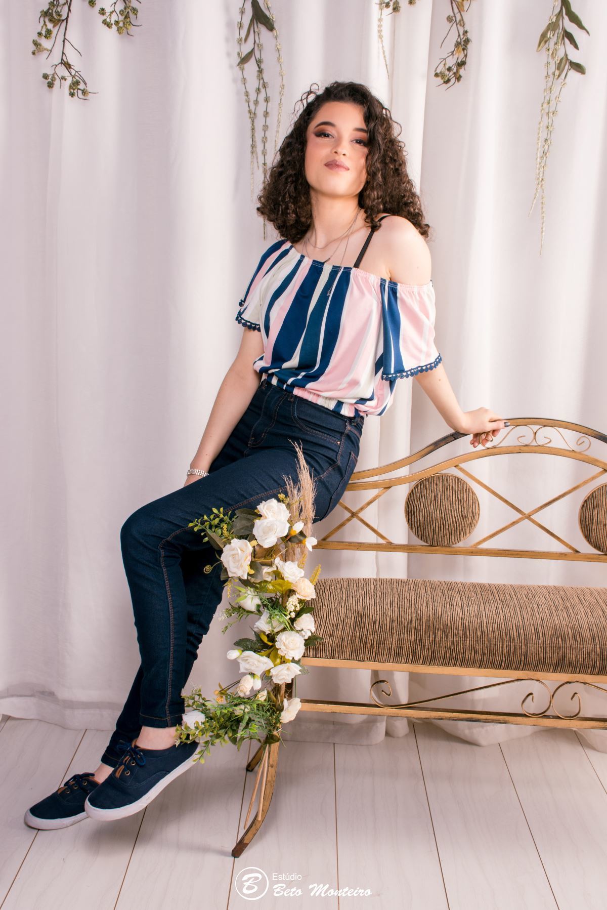 Aniversário de 15 anos - Foto e Filmagem - Debutante - Estúdio Beto Monteiro - Curitiba - fotografo de 15 anos - Jardim Botânico - book de fotos - book de 15 anos - fotografo - Elisa - book dos 15 - estúdio - fotógrafa - book interno