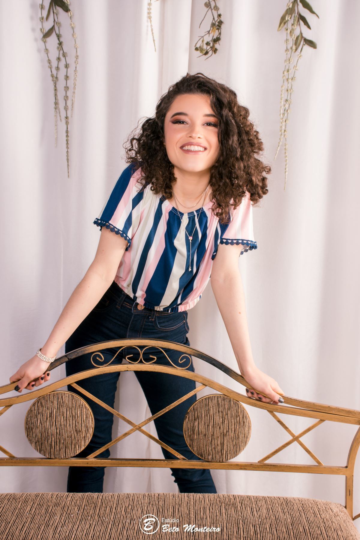 Aniversário de 15 anos - Foto e Filmagem - Debutante - Estúdio Beto Monteiro - Curitiba - fotografo de 15 anos - Jardim Botânico - book de fotos - book de 15 anos - fotografo - Elisa - book dos 15 - estúdio - fotógrafa - book interno