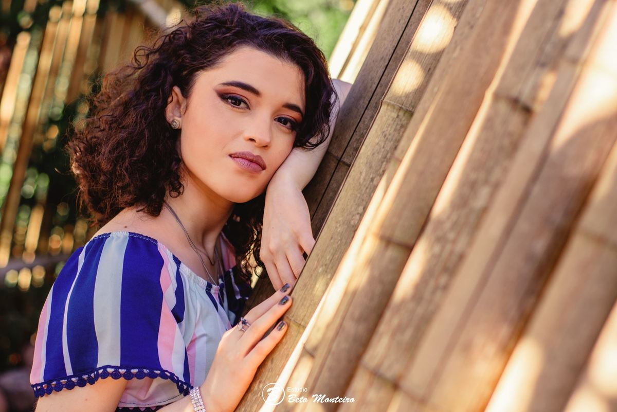 Aniversário de 15 anos - Foto e Filmagem - Debutante - Estúdio Beto Monteiro - Curitiba - fotografo de 15 anos - Jardim Botânico - book de fotos - book de 15 anos - fotografo - Elisa - book dos 15 - estúdio - fotógrafa - book interno