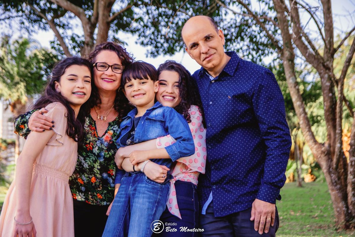 Aniversário de 15 anos - Foto e Filmagem - Debutante - Estúdio Beto Monteiro - Curitiba - fotografo de 15 anos - Jardim Botânico - book de fotos - book de 15 anos - fotografo - Elisa - book dos 15 - estúdio - fotógrafa - book interno