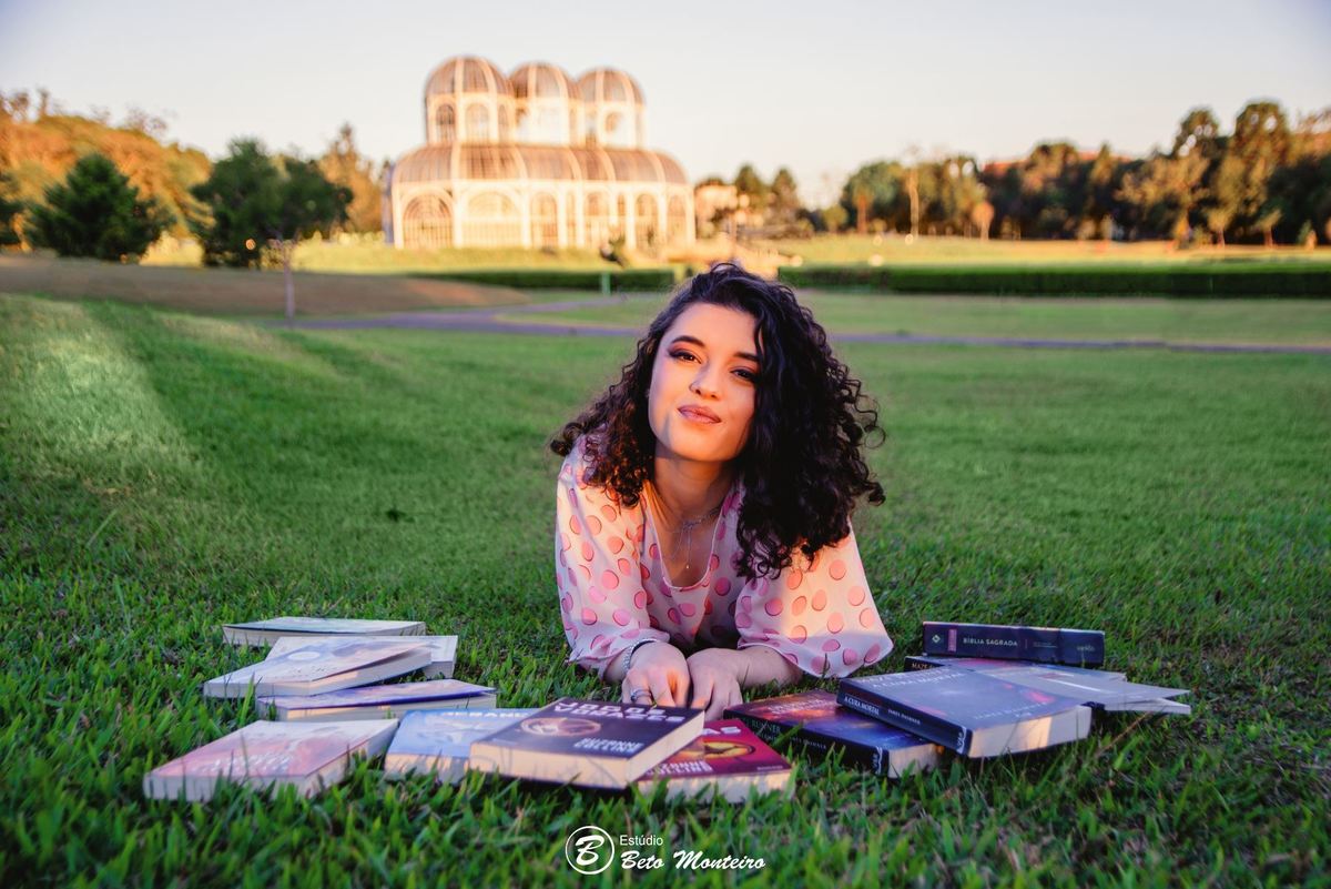 Aniversário de 15 anos - Foto e Filmagem - Debutante - Estúdio Beto Monteiro - Curitiba - fotografo de 15 anos - Jardim Botânico - book de fotos - book de 15 anos - fotografo - Elisa - book dos 15 - estúdio - fotógrafa - book interno