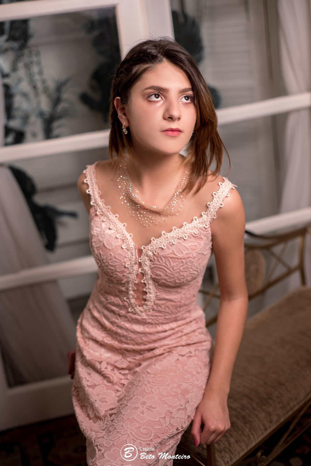 Aniversário de 15 anos - Foto e Filmagem - Debutante - Estúdio Beto Monteiro - Curitiba - fotografo de 15 anos - sessão de fotos - book de fotos - book de 15 anos - book de 15 anos em estúdio - fotografo - ludmilla - book dos 15 - estúdio - fotógrafa