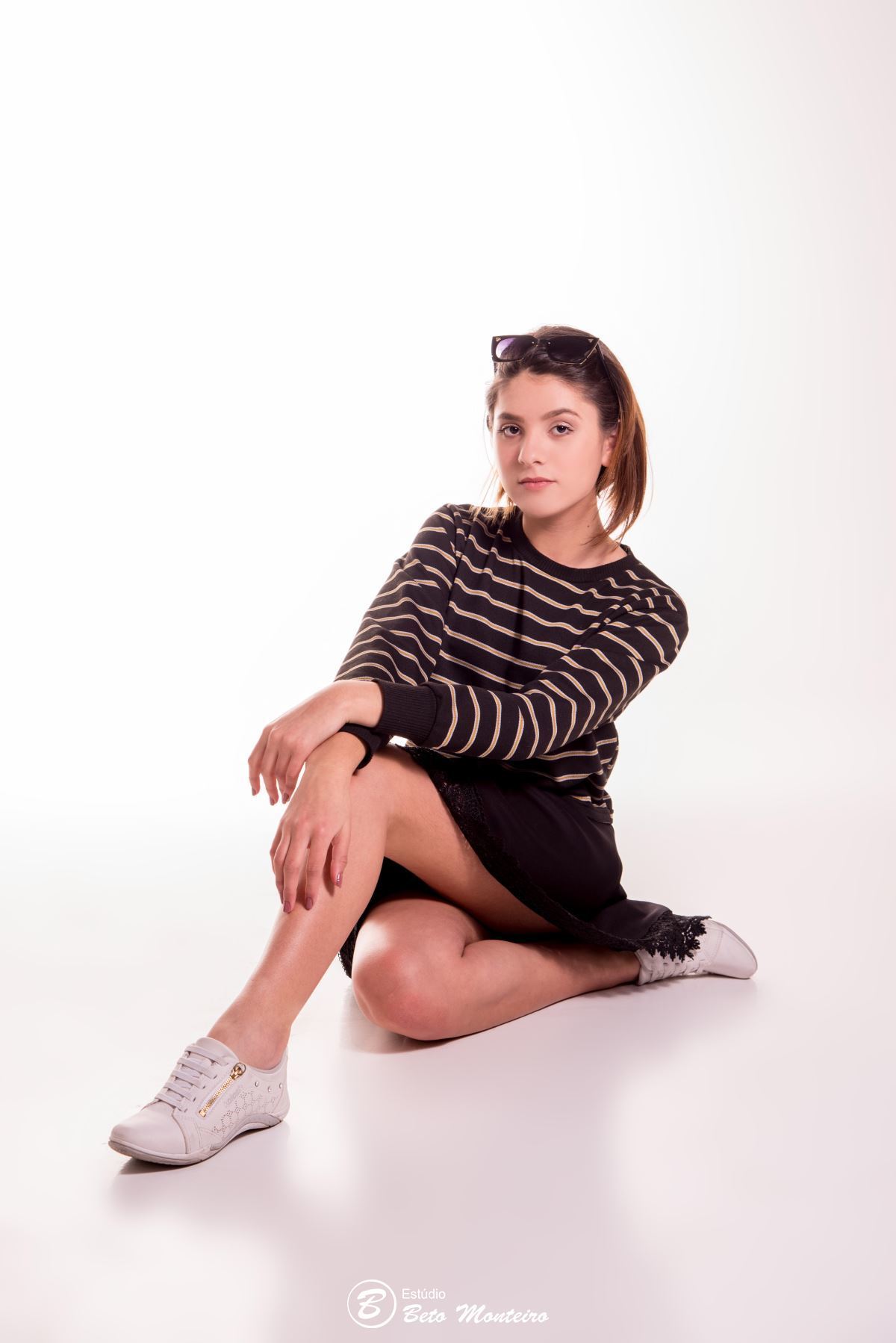 Aniversário de 15 anos - Foto e Filmagem - Debutante - Estúdio Beto Monteiro - Curitiba - fotografo de 15 anos - sessão de fotos - book de fotos - book de 15 anos - book de 15 anos em estúdio - fotografo - ludmilla - book dos 15 - estúdio - fotógrafa