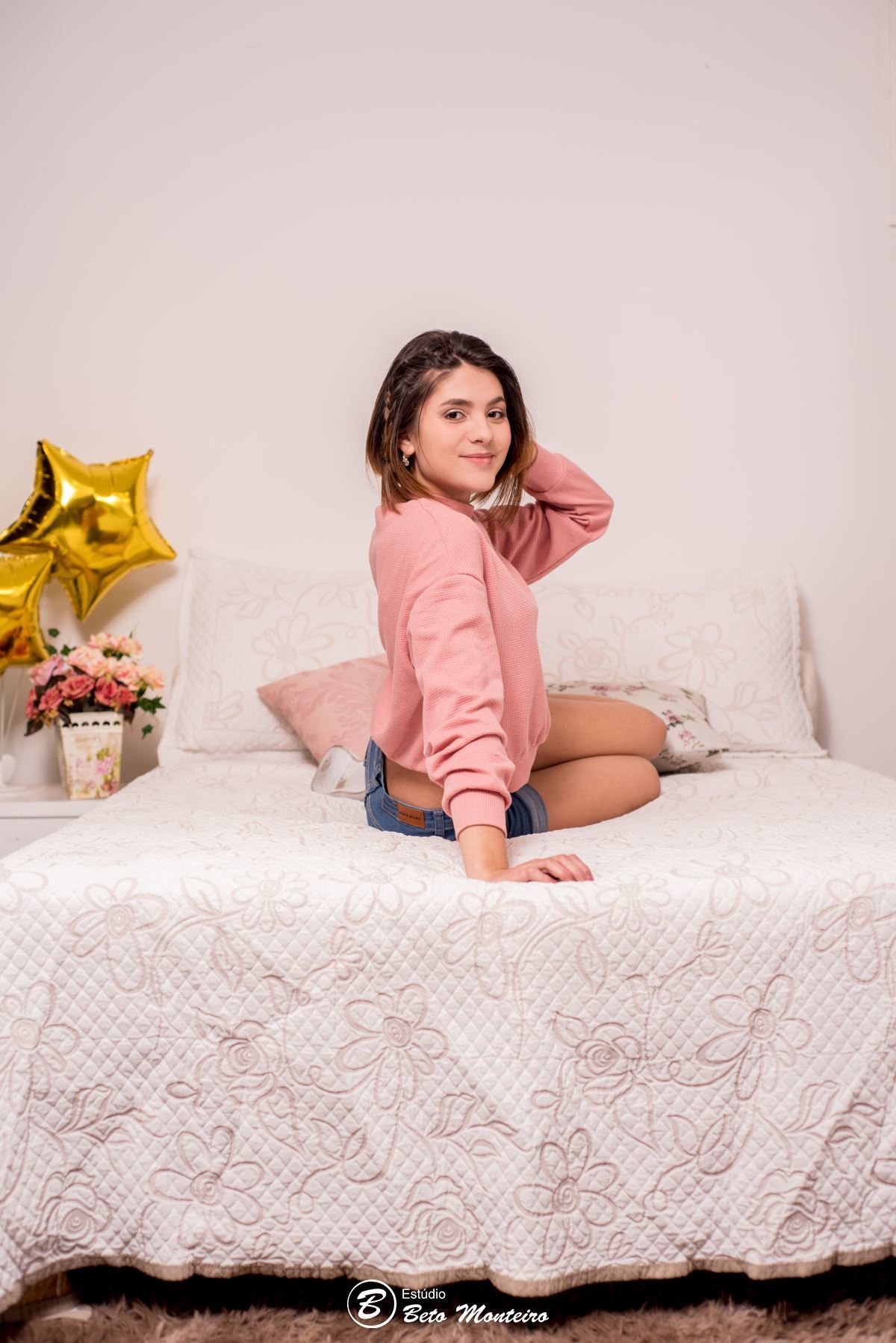 Aniversário de 15 anos - Foto e Filmagem - Debutante - Estúdio Beto Monteiro - Curitiba - fotografo de 15 anos - sessão de fotos - book de fotos - book de 15 anos - book de 15 anos em estúdio - fotografo - ludmilla - book dos 15 - estúdio - fotógrafa
