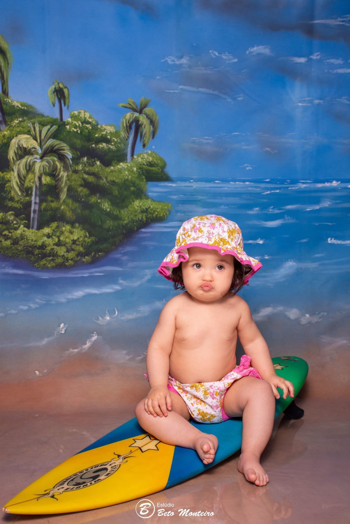 Book fotográfico Infantil - Book de fotos - Book de Criança - Book de Bebê - Book Menina - Book Menino - Estúdio Beto Monteiro - Curitiba - book família - estúdio - 1 ano - 1 aninho - acompanhamento do bebê - acompanhamento 1 ano - maria helena