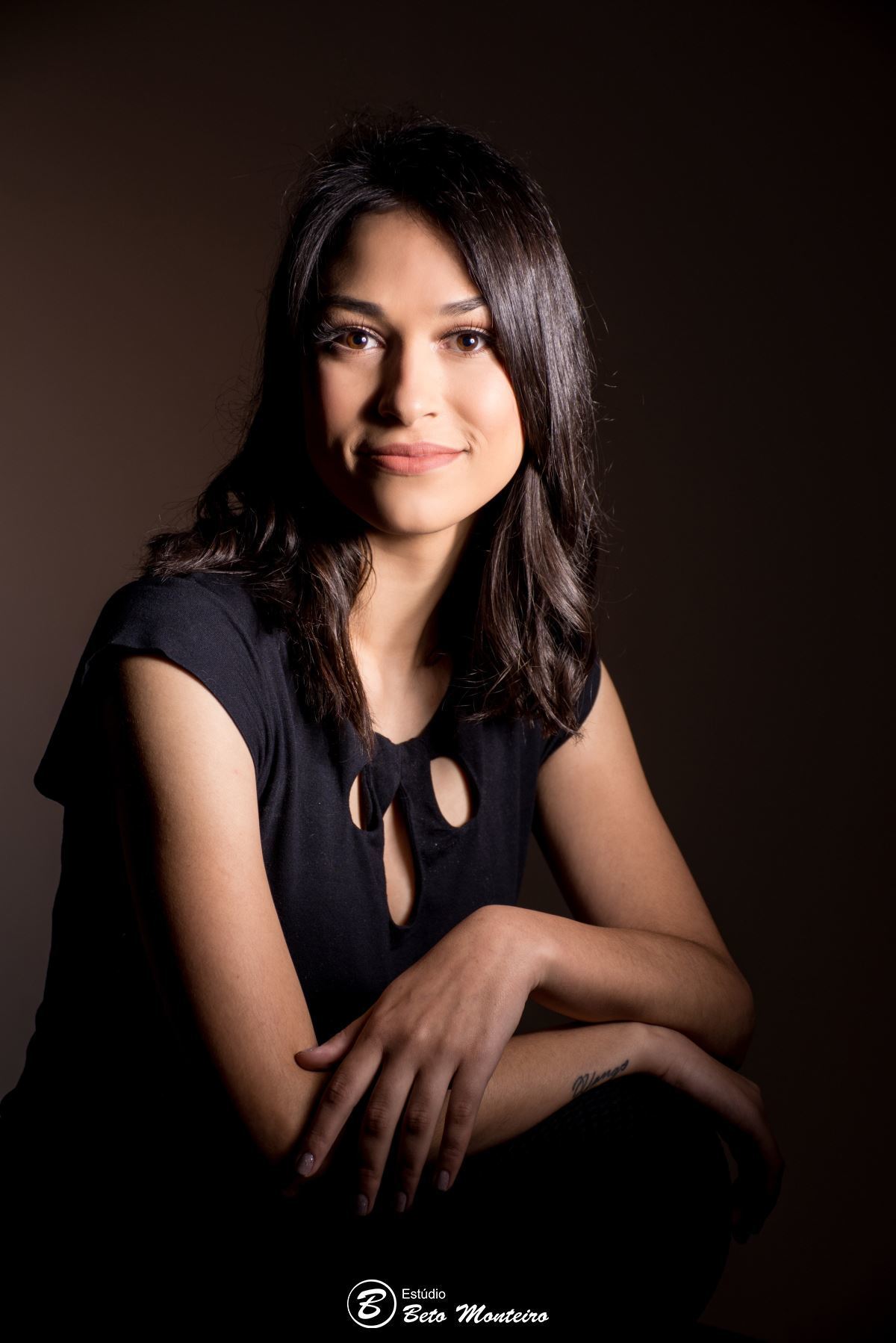 book feminino - book formanda - sessão de formatura - book formanda em estúdio - larissa prado - enfermagem - sessão de enfermagem - formatura de enfermagem - book formandos curitiba - faculdade - universidade - utp