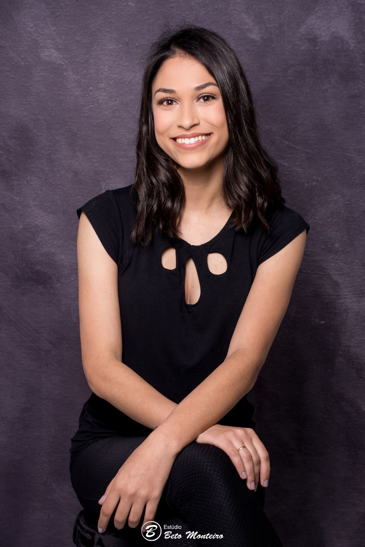 book feminino - book formanda - sessão de formatura - book formanda em estúdio - larissa prado - enfermagem - sessão de enfermagem - formatura de enfermagem - book formandos curitiba - faculdade - universidade - utp