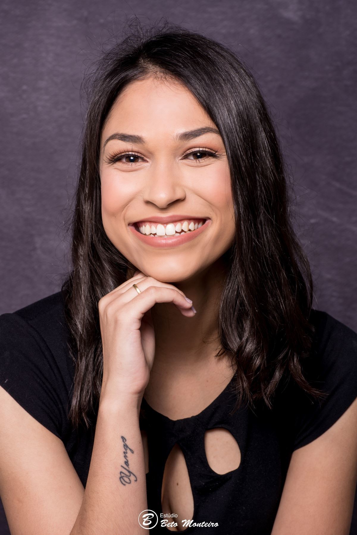 book feminino - book formanda - sessão de formatura - book formanda em estúdio - larissa prado - enfermagem - sessão de enfermagem - formatura de enfermagem - book formandos curitiba - faculdade - universidade - utp