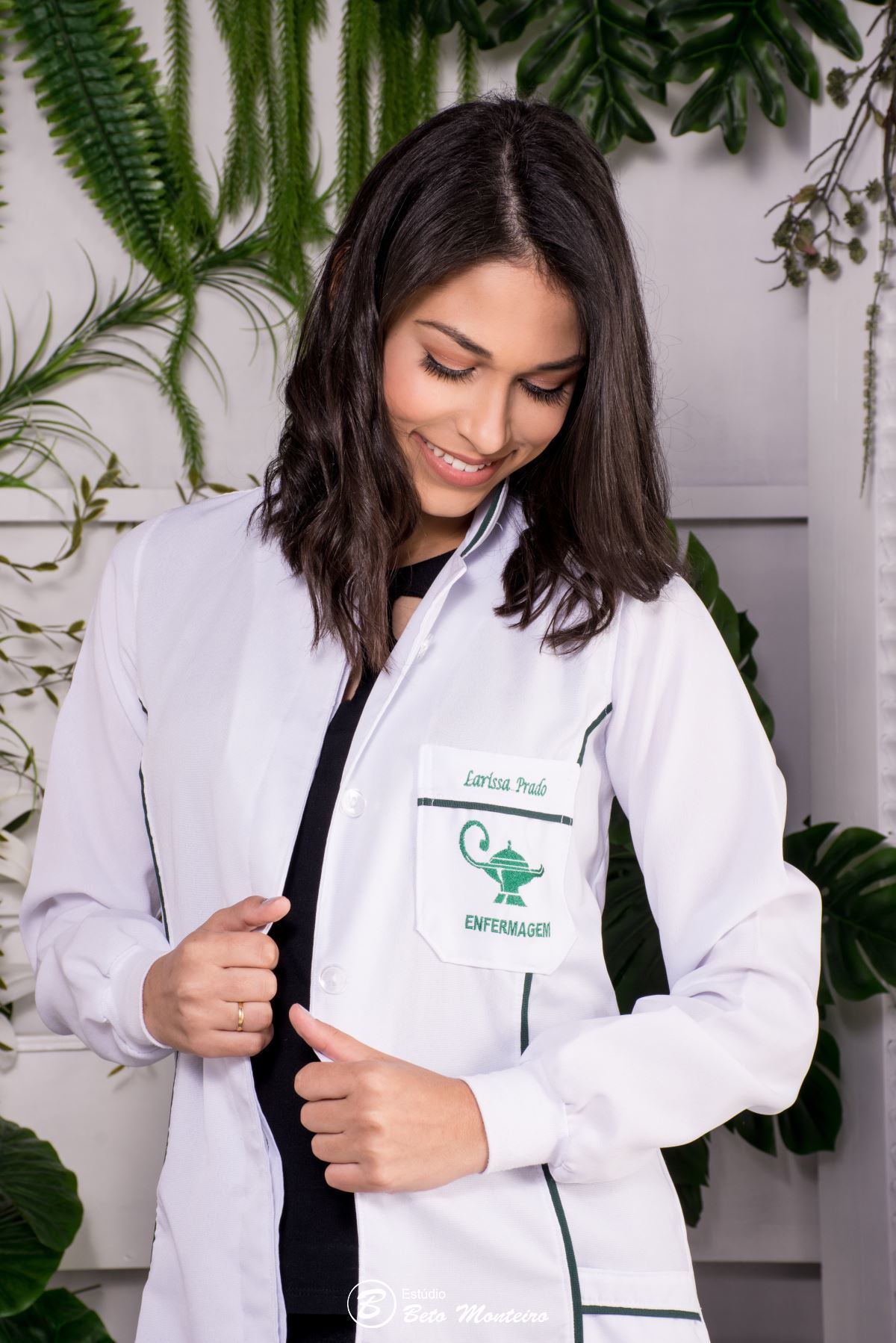 book feminino - book formanda - sessão de formatura - book formanda em estúdio - larissa prado - enfermagem - sessão de enfermagem - formatura de enfermagem - book formandos curitiba - faculdade - universidade - utp