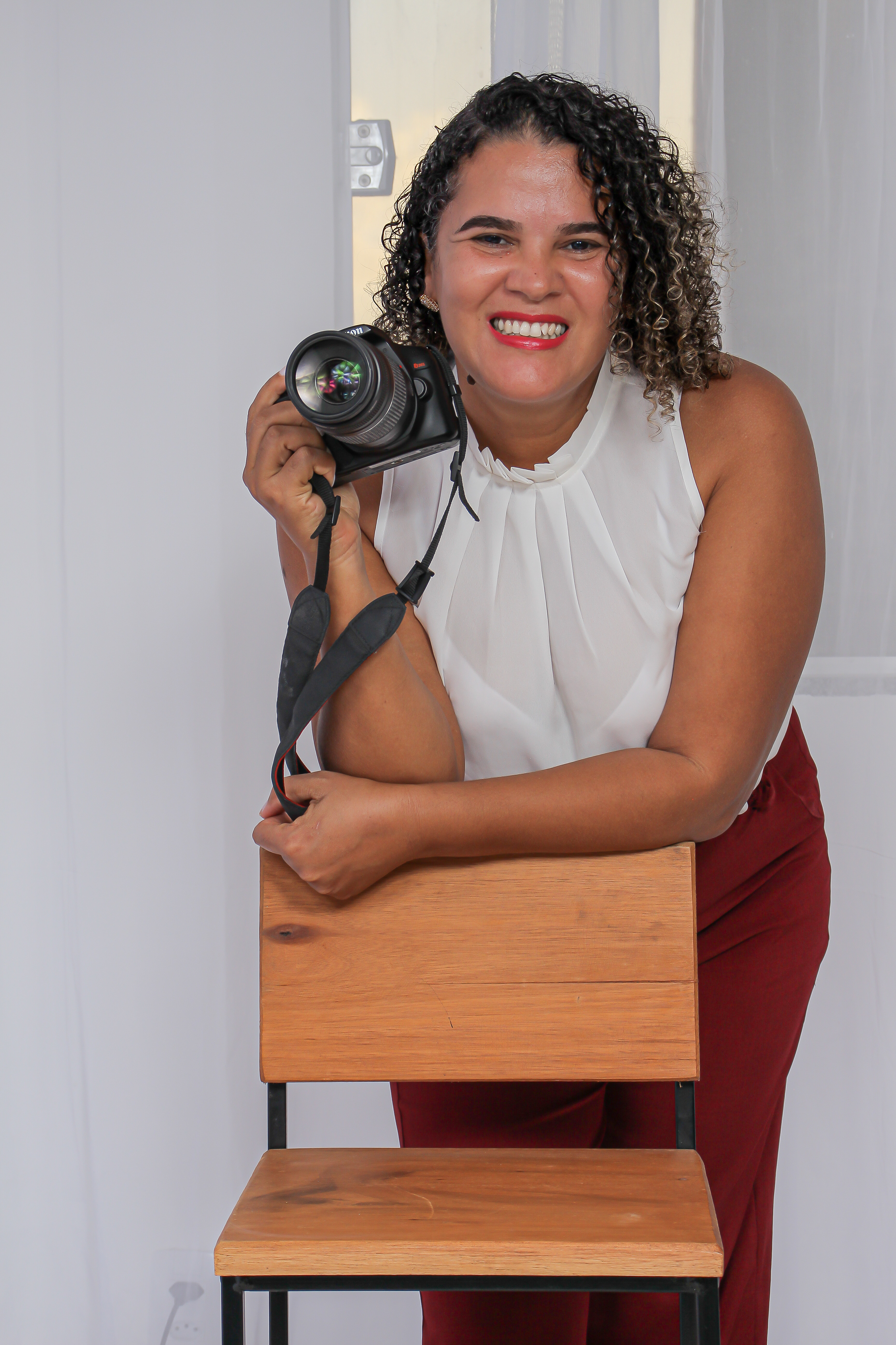 Contate Ensaios e Festas: Fotografia Profissional em Prado, Alcobaça, Teixeira de Freitas e Região